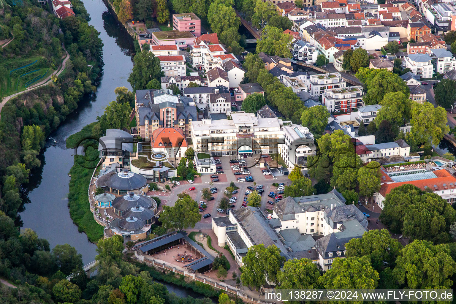 Vue aérienne de Thermes Crucenia à Bad Kreuznach dans le département Rhénanie-Palatinat, Allemagne