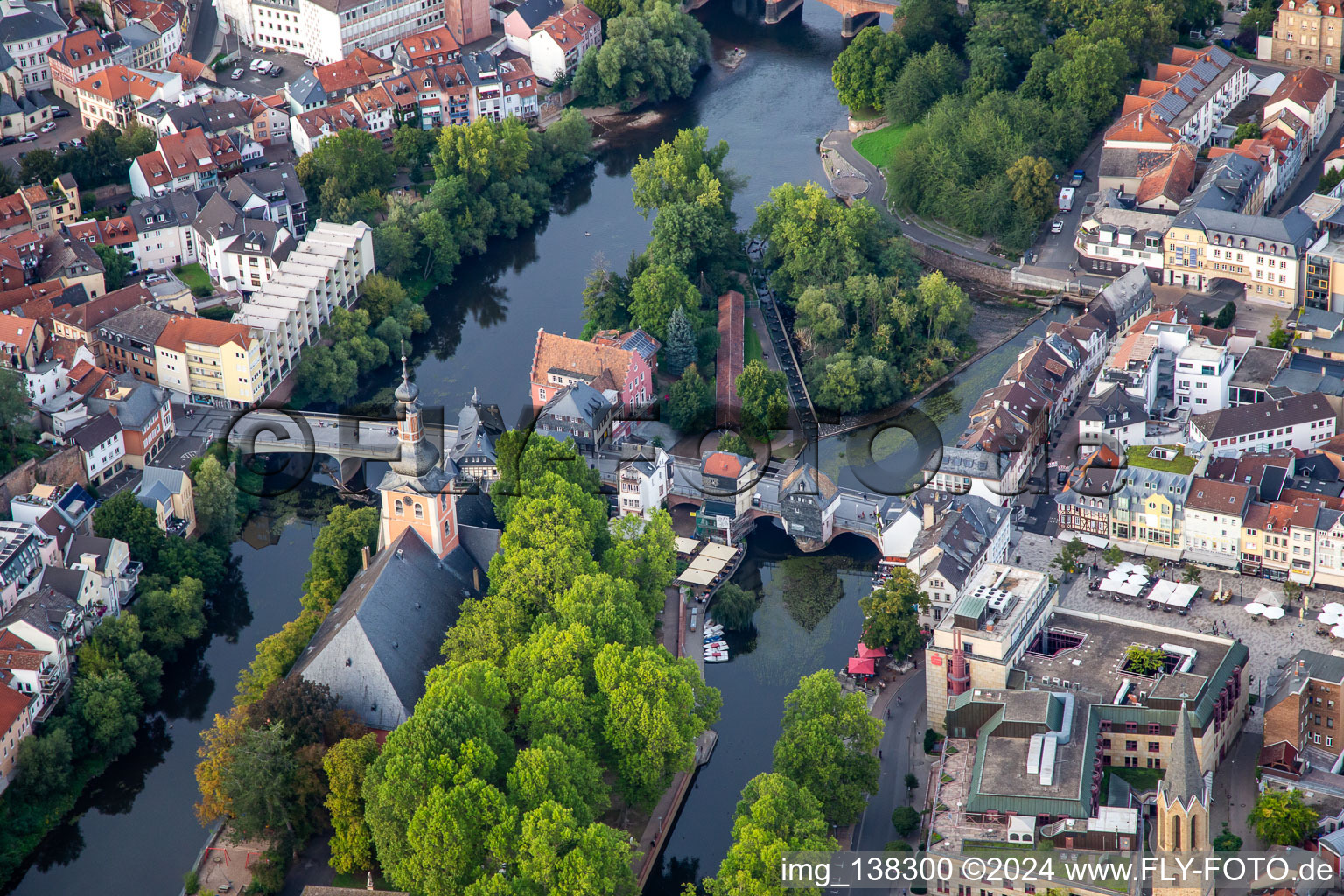 Vue aérienne de Vieux pont de la Nahe - Maisons de pont à Bad Kreuznach dans le département Rhénanie-Palatinat, Allemagne