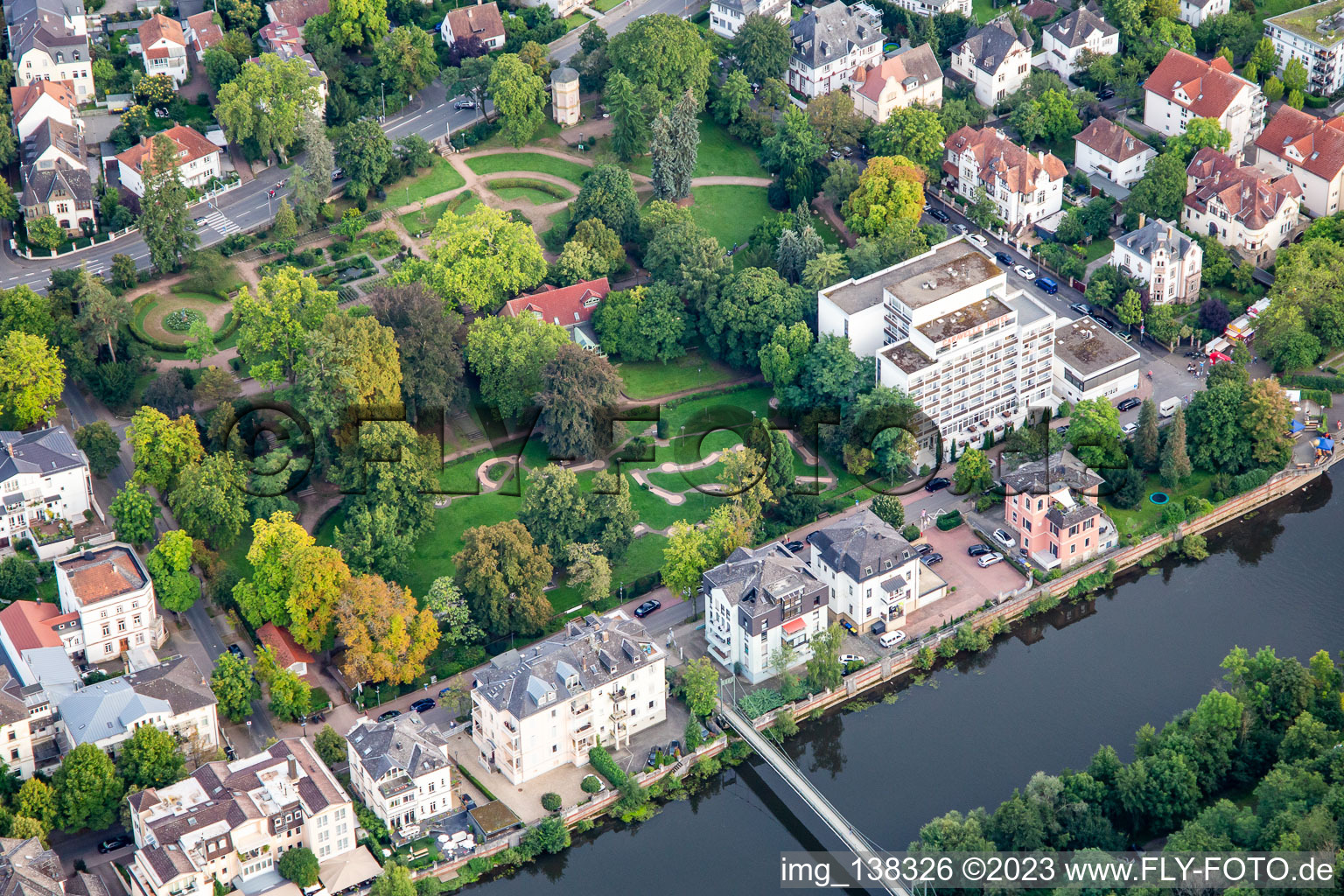 Vue aérienne de Parc des Orangers à Bad Kreuznach dans le département Rhénanie-Palatinat, Allemagne
