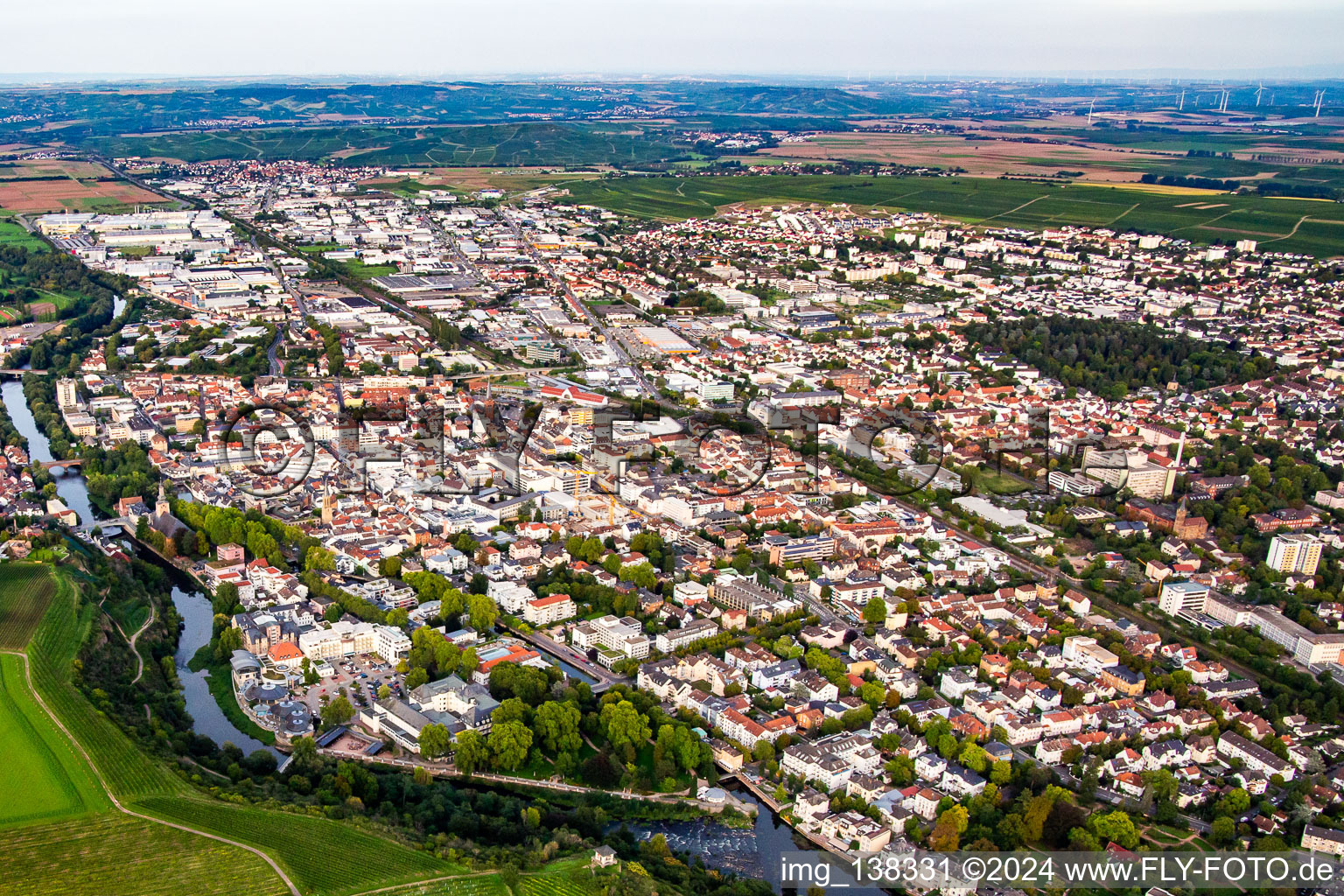 Photographie aérienne de Vue d'ensemble du sud-ouest à Bad Kreuznach dans le département Rhénanie-Palatinat, Allemagne