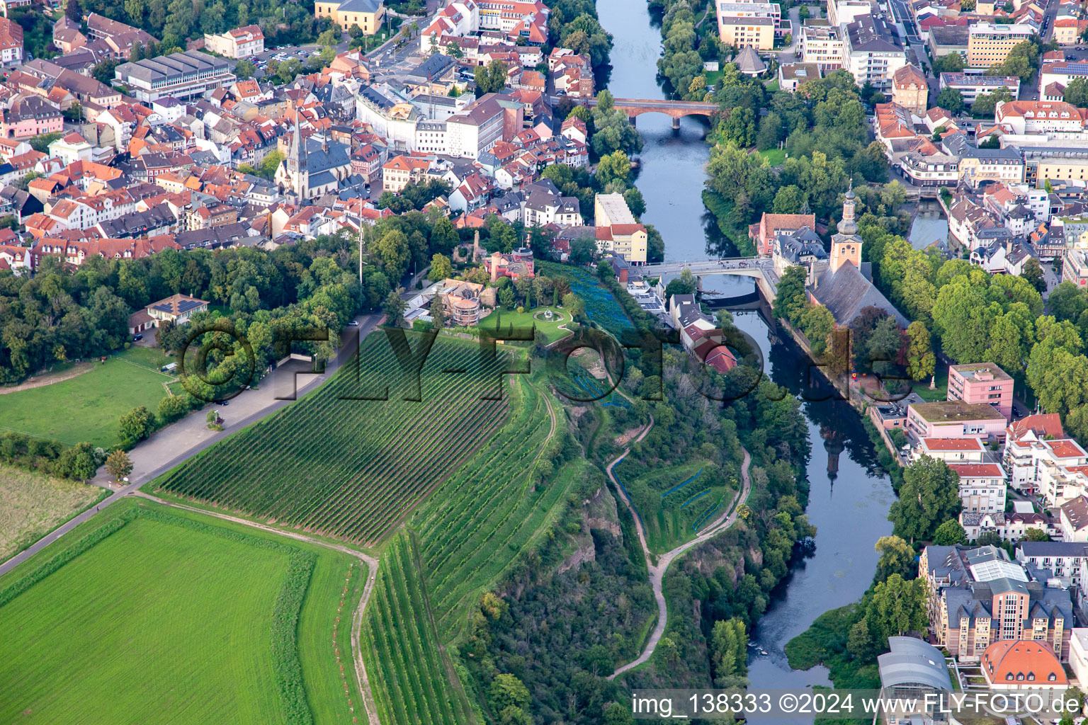 Vue aérienne de Kauzenburg par Mike's Catering sur le Kauzenberg depuis le sud à Bad Kreuznach dans le département Rhénanie-Palatinat, Allemagne