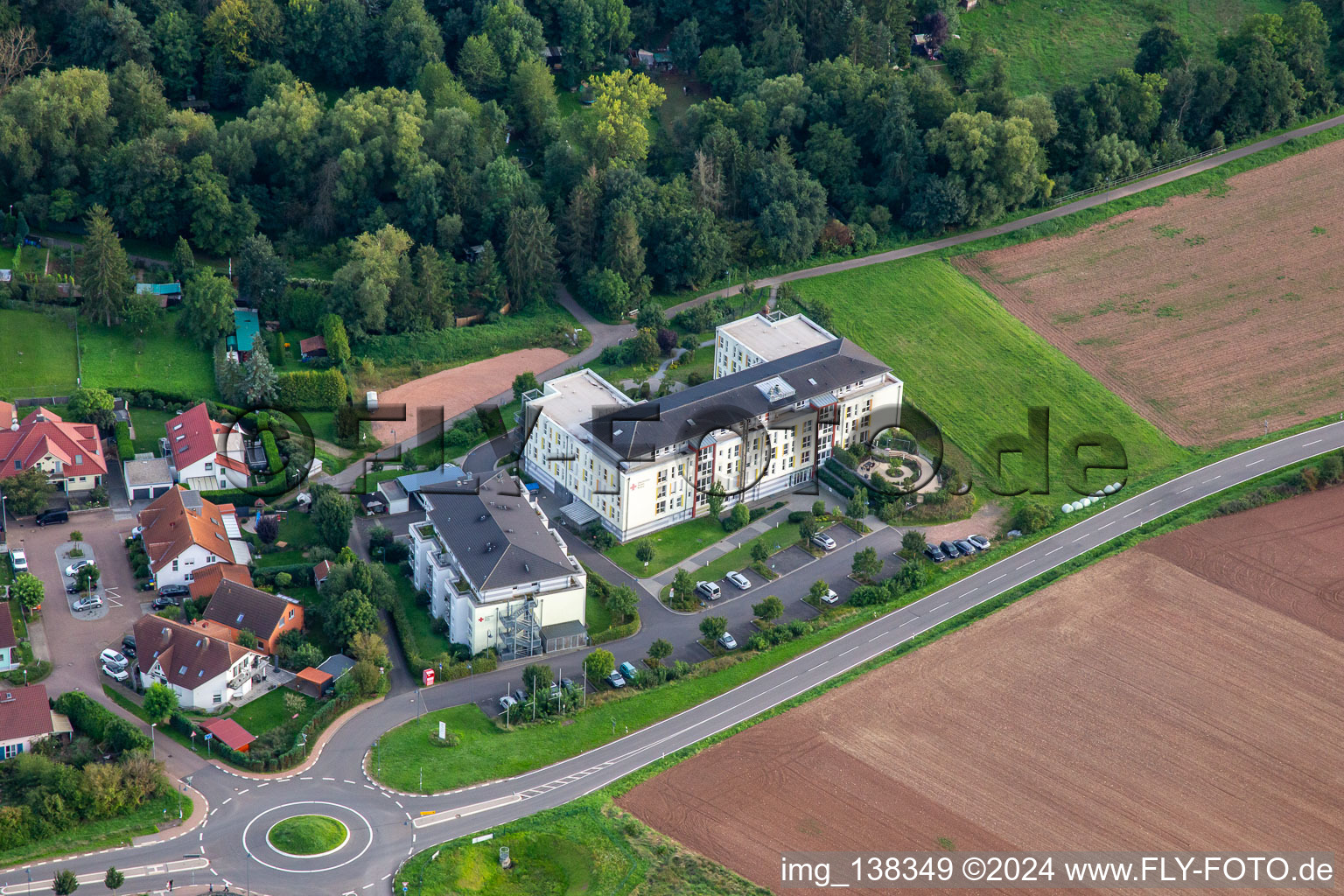 Vue aérienne de Centre pour personnes âgées DRK à Rüdesheim dans le département Rhénanie-Palatinat, Allemagne