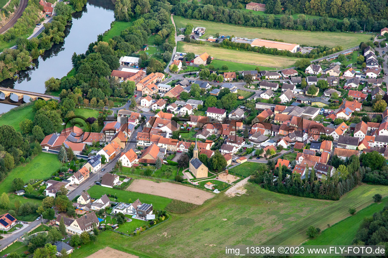 Vue aérienne de Pont Luitpold sur la Nahe à Oberhausen an der Nahe dans le département Rhénanie-Palatinat, Allemagne