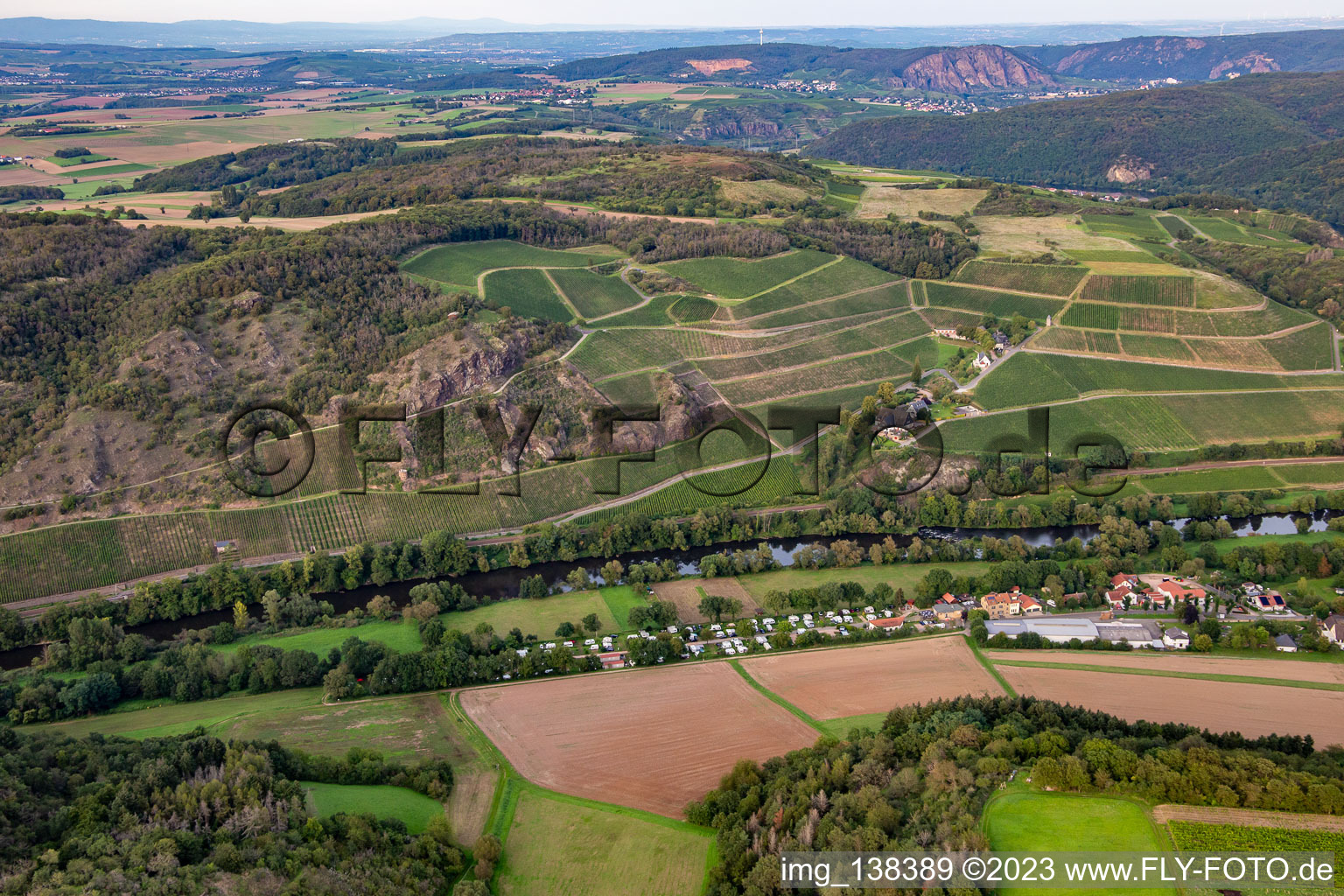 Vue aérienne de Camping Nahetal depuis le sud à Oberhausen an der Nahe dans le département Rhénanie-Palatinat, Allemagne