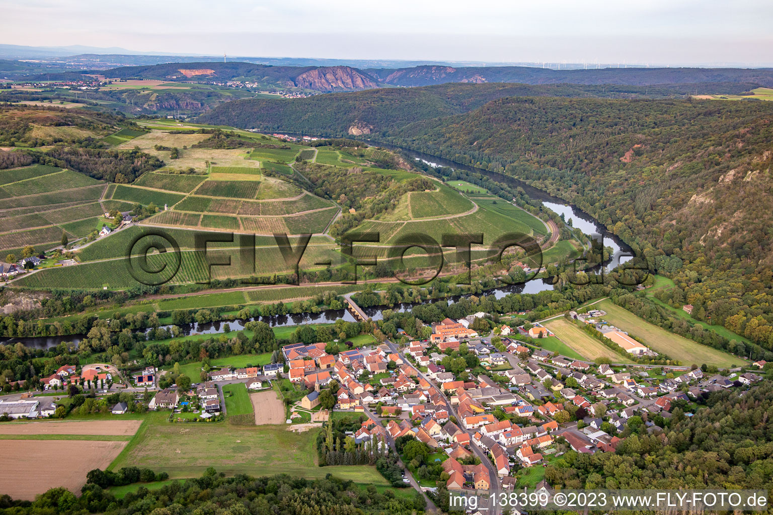 Vue aérienne de Harsten, la plus belle vue sur le vin vers 2020 à Oberhausen an der Nahe dans le département Rhénanie-Palatinat, Allemagne