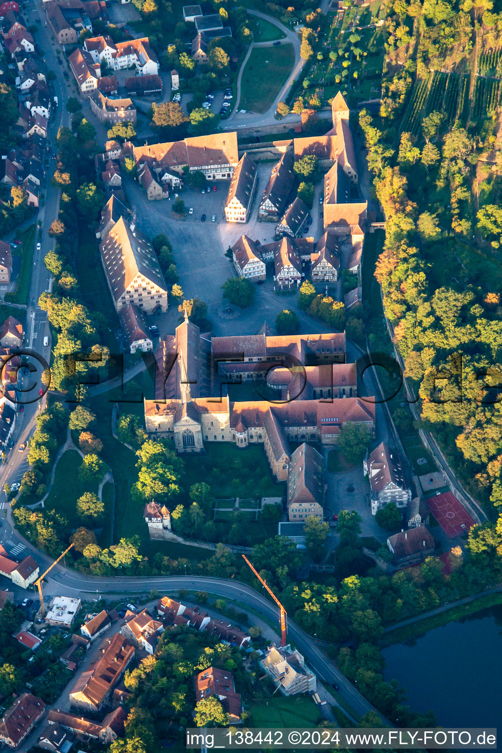 Monastère Maulbronn à Maulbronn dans le département Bade-Wurtemberg, Allemagne d'en haut