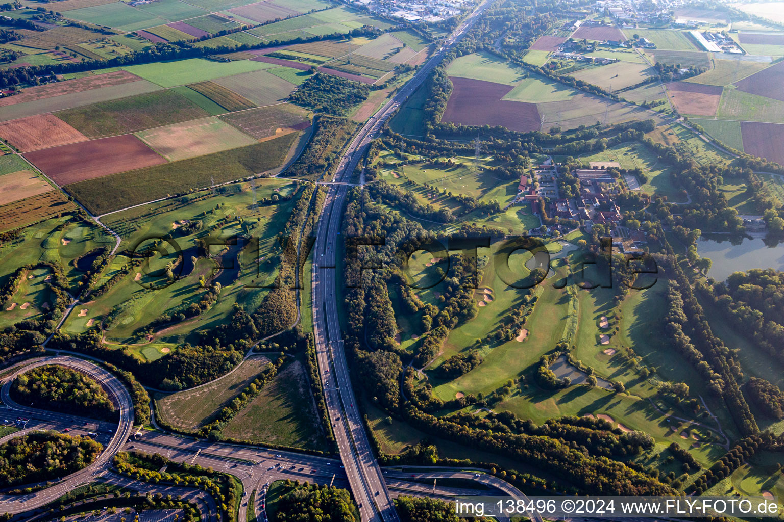 Vue aérienne de Club de golf du château de Monrepos à le quartier Eglosheim in Ludwigsburg dans le département Bade-Wurtemberg, Allemagne