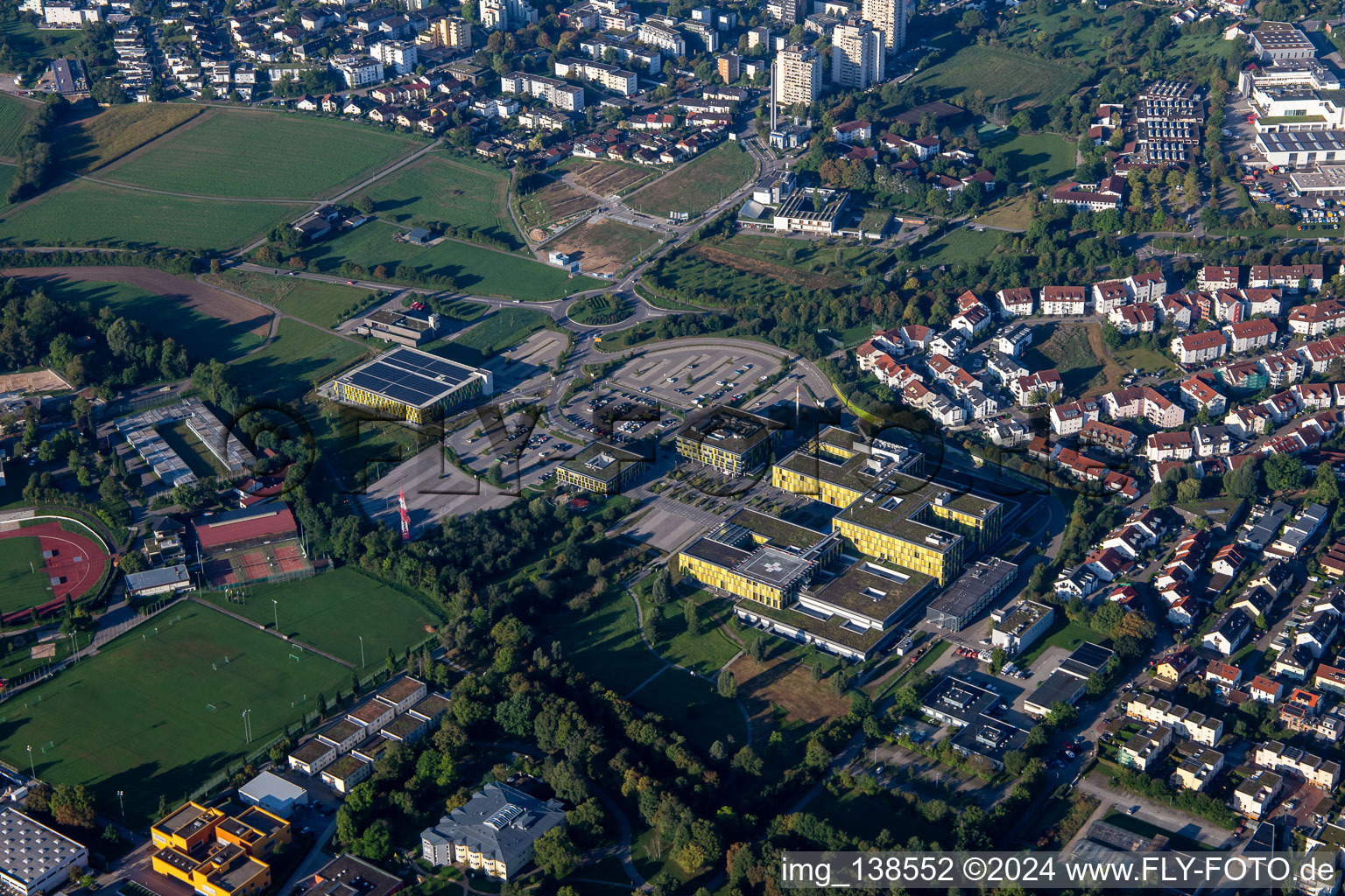 Photographie aérienne de Cliniques Rems Murr et AWO Kinderhaus Zipfelbach à Winnenden dans le département Bade-Wurtemberg, Allemagne