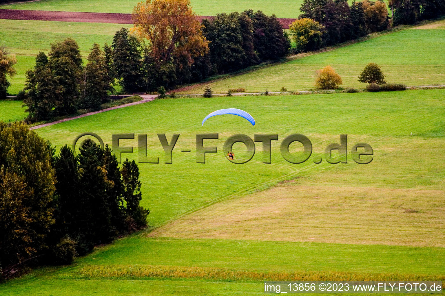 Image drone de Vallée d'Otterbachtal à Minfeld dans le département Rhénanie-Palatinat, Allemagne