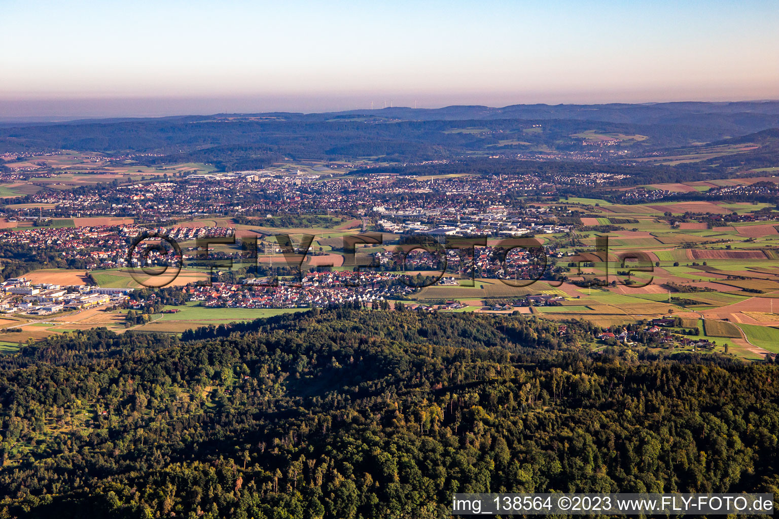 Vue aérienne de Du sud derrière le Hörnle à le quartier Waldrems in Backnang dans le département Bade-Wurtemberg, Allemagne