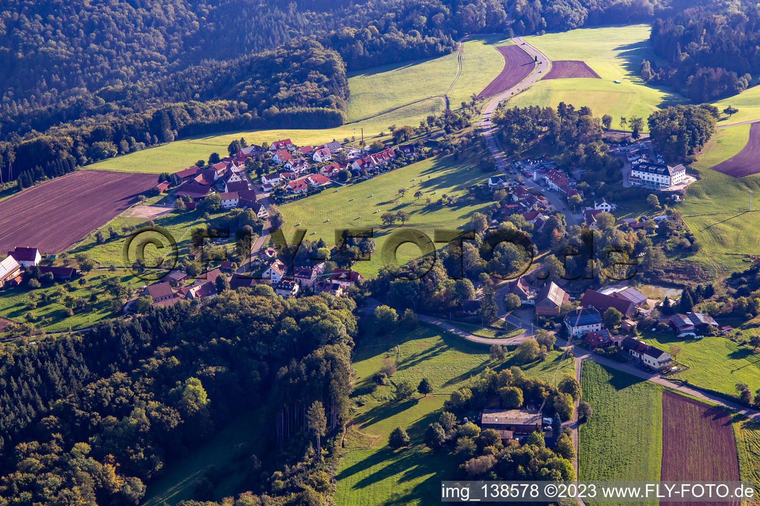 Vue aérienne de Quartier Lutzenberg in Althütte dans le département Bade-Wurtemberg, Allemagne