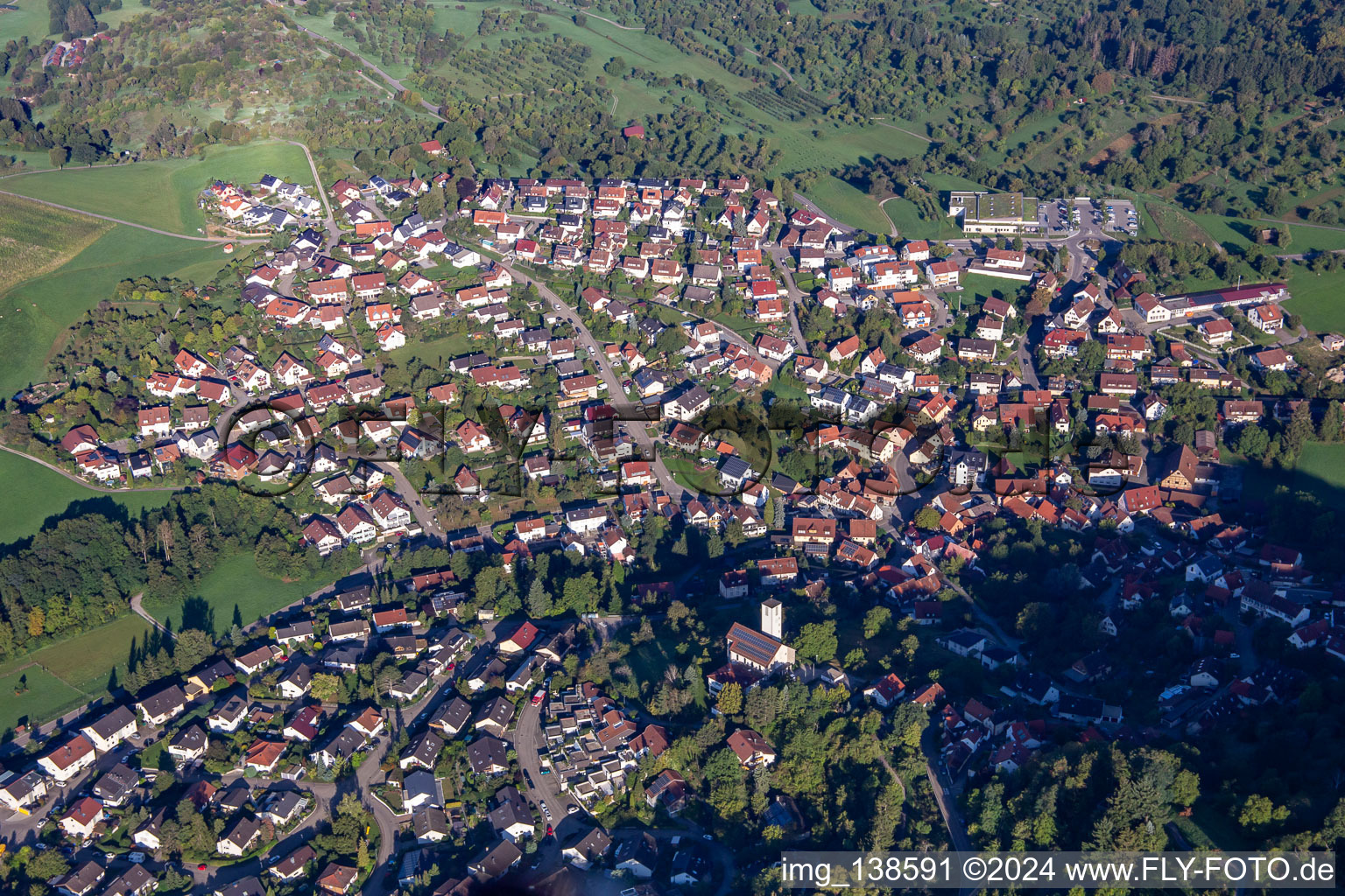 Vue aérienne de De l'est à le quartier Lippoldsweiler in Auenwald dans le département Bade-Wurtemberg, Allemagne