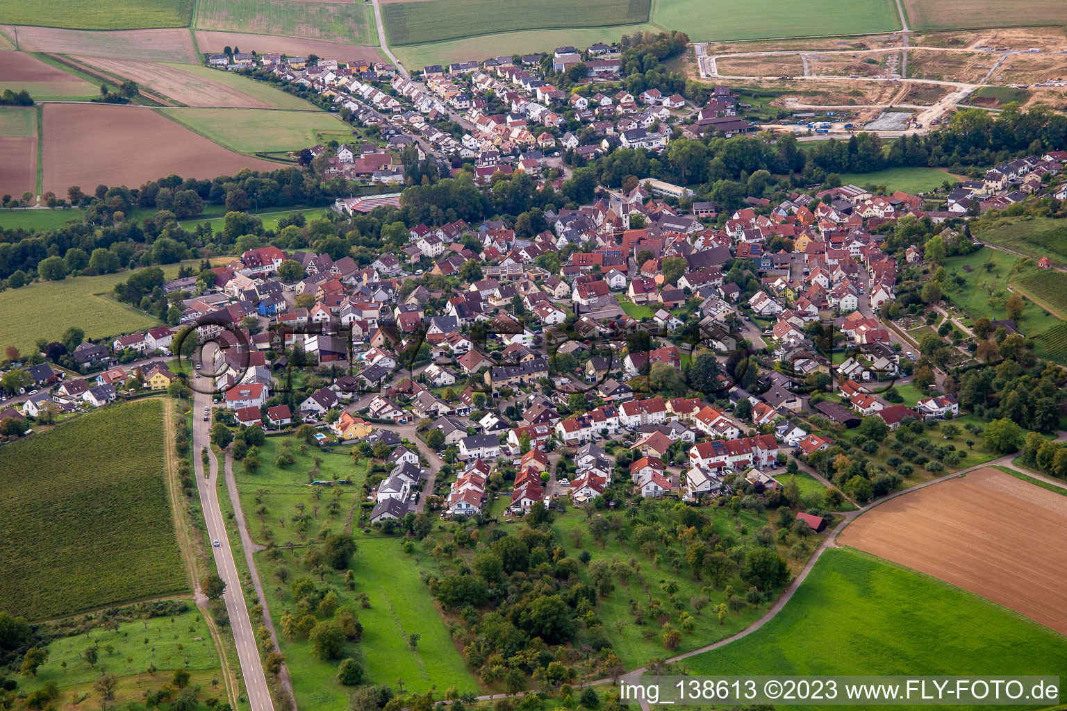 Vue aérienne de Quartier Kleinbottwar in Steinheim an der Murr dans le département Bade-Wurtemberg, Allemagne