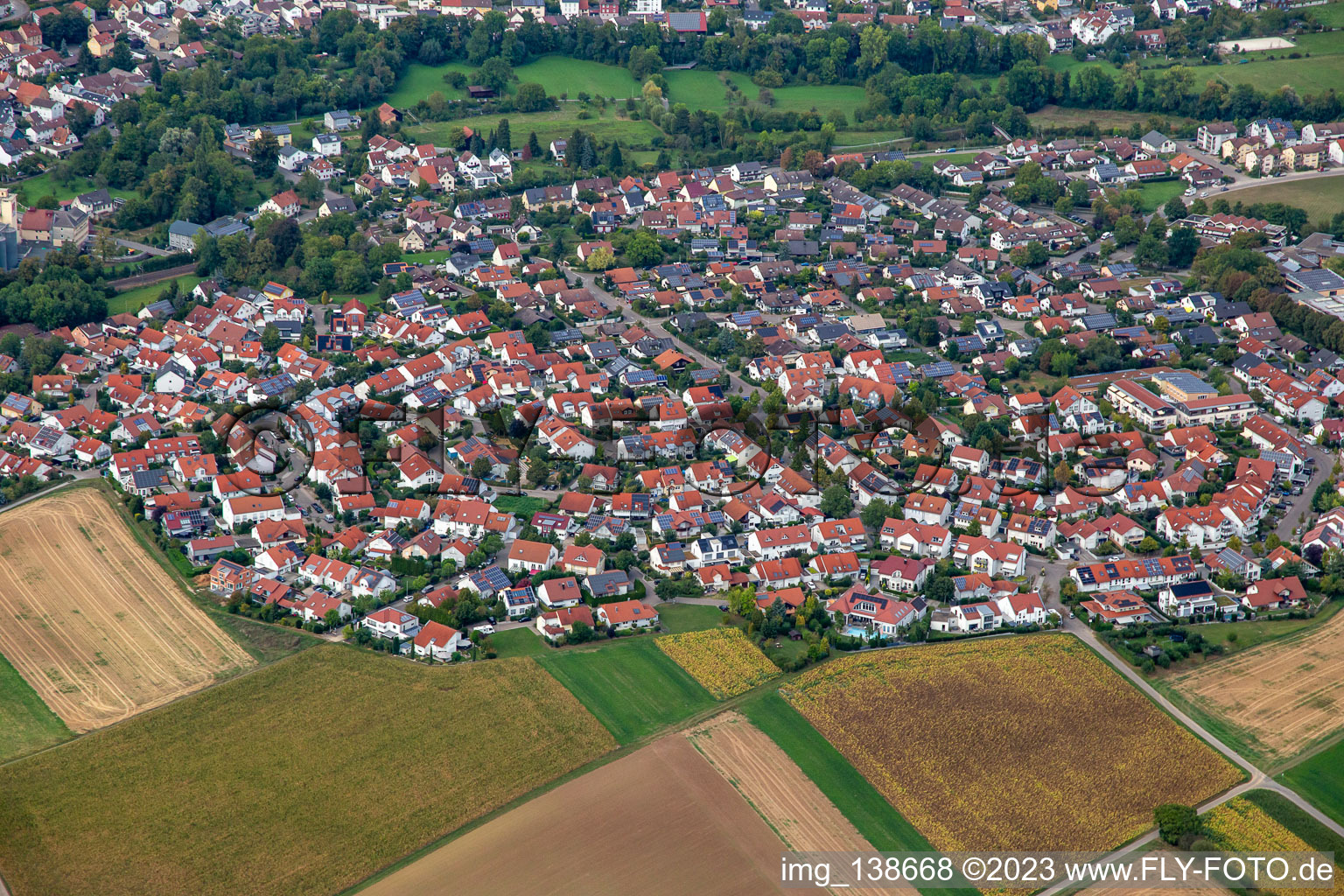 Vue aérienne de Quartier Schluchtern in Leingarten dans le département Bade-Wurtemberg, Allemagne