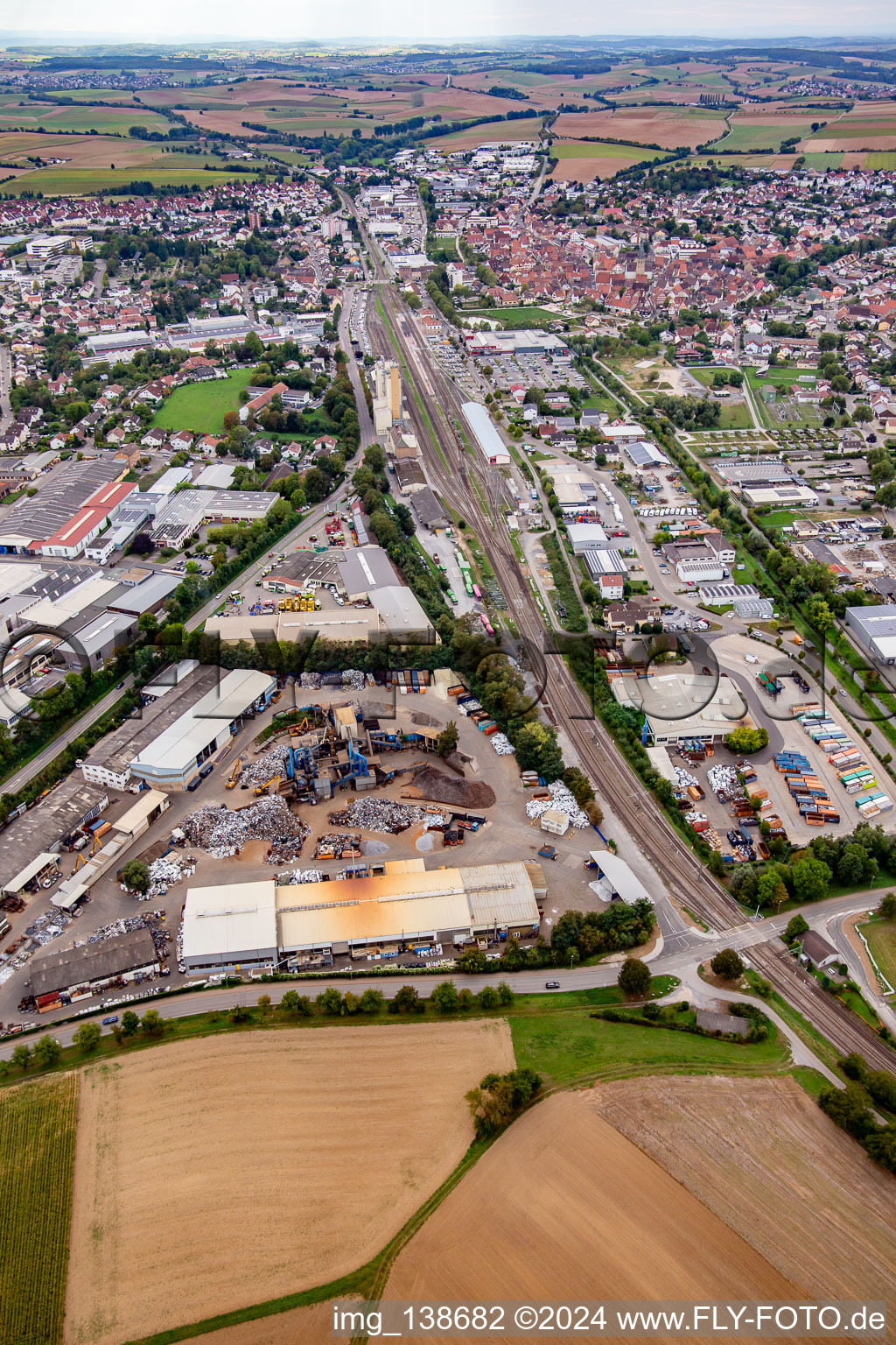 Vue aérienne de Ligne ferroviaire coupée Eppingen à Eppingen dans le département Bade-Wurtemberg, Allemagne