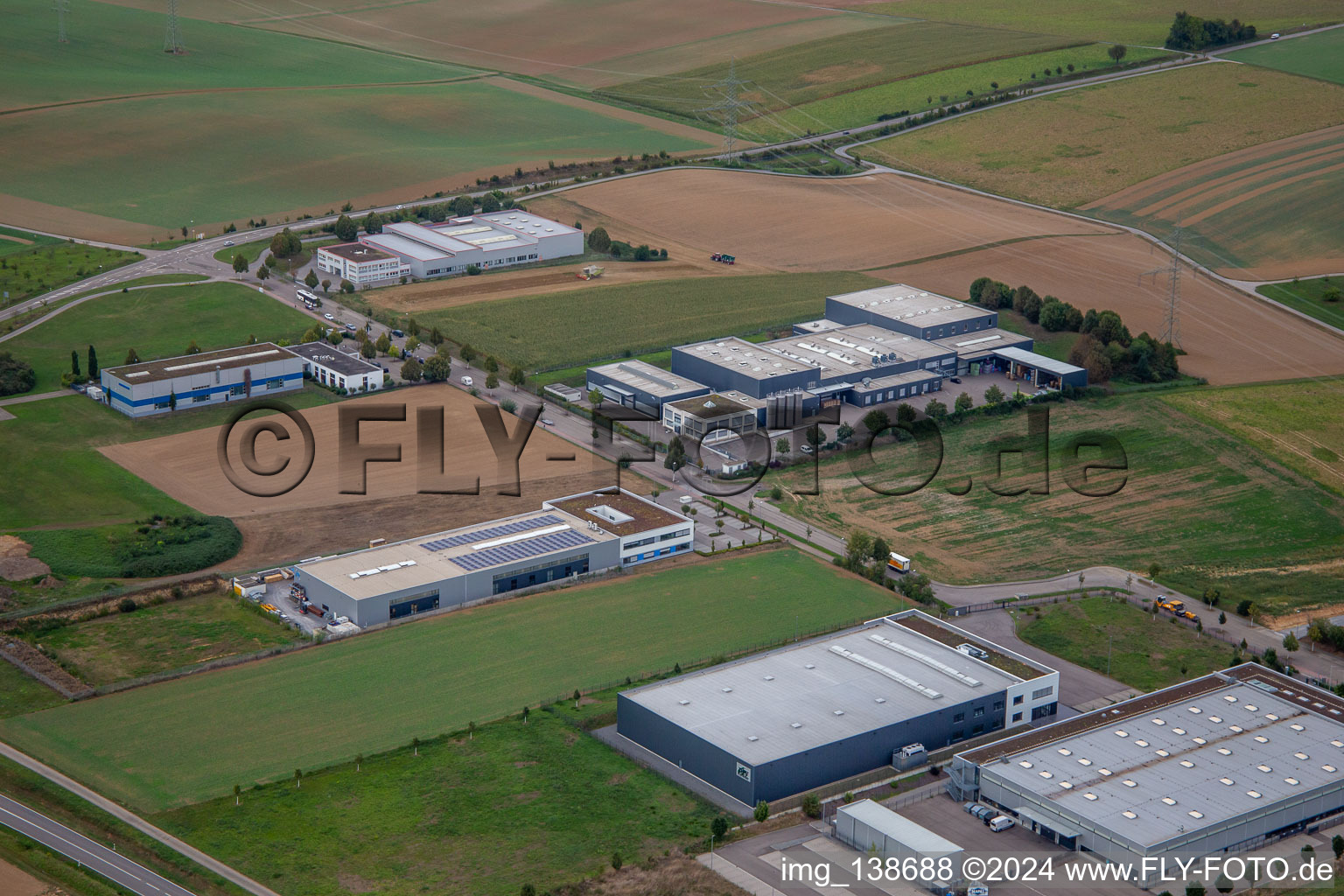 Vue aérienne de BUK Kunststofftechnik GmbH à Eppingen dans le département Bade-Wurtemberg, Allemagne