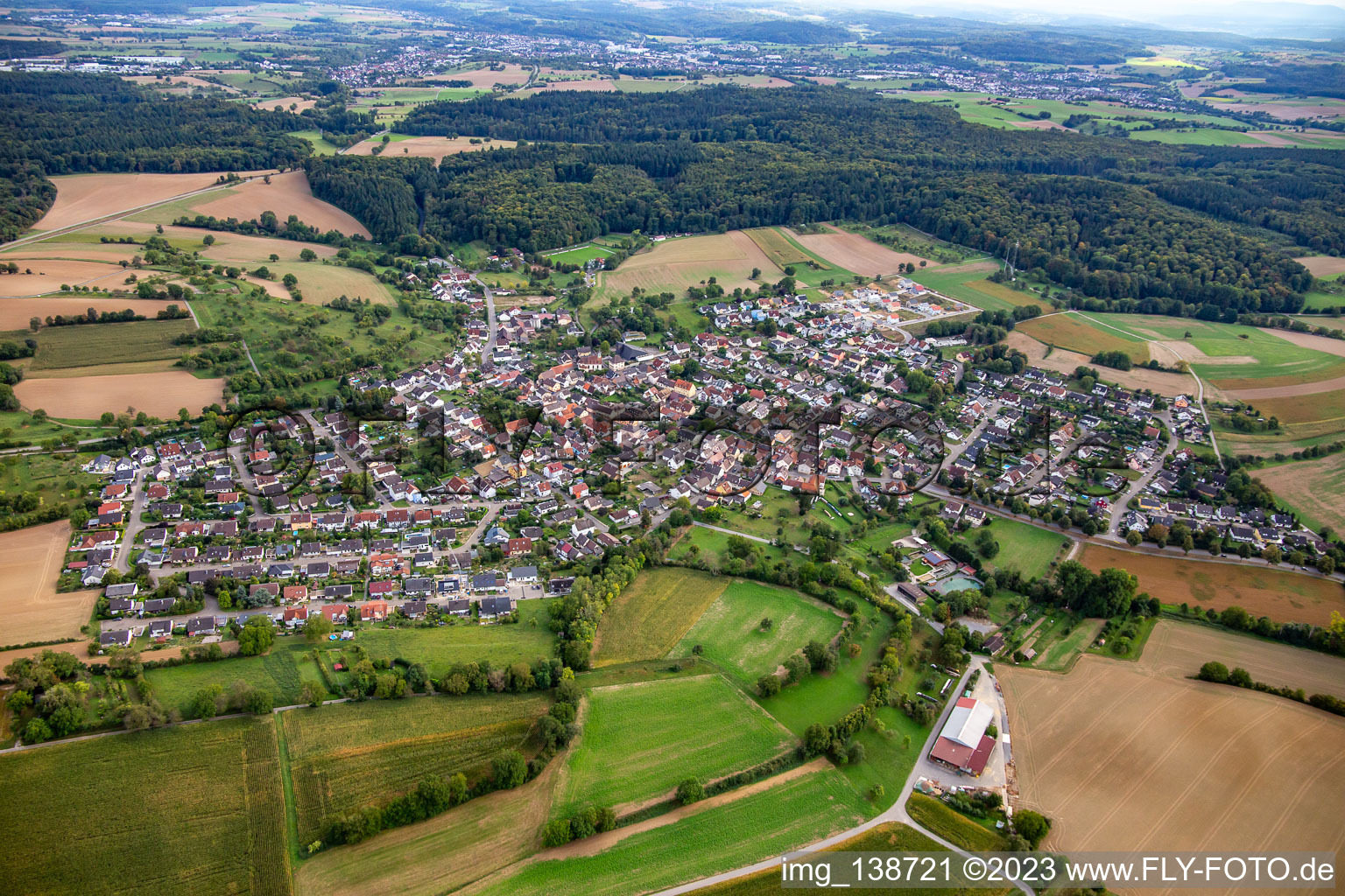 Vue aérienne de Du nord à le quartier Büchig in Bretten dans le département Bade-Wurtemberg, Allemagne