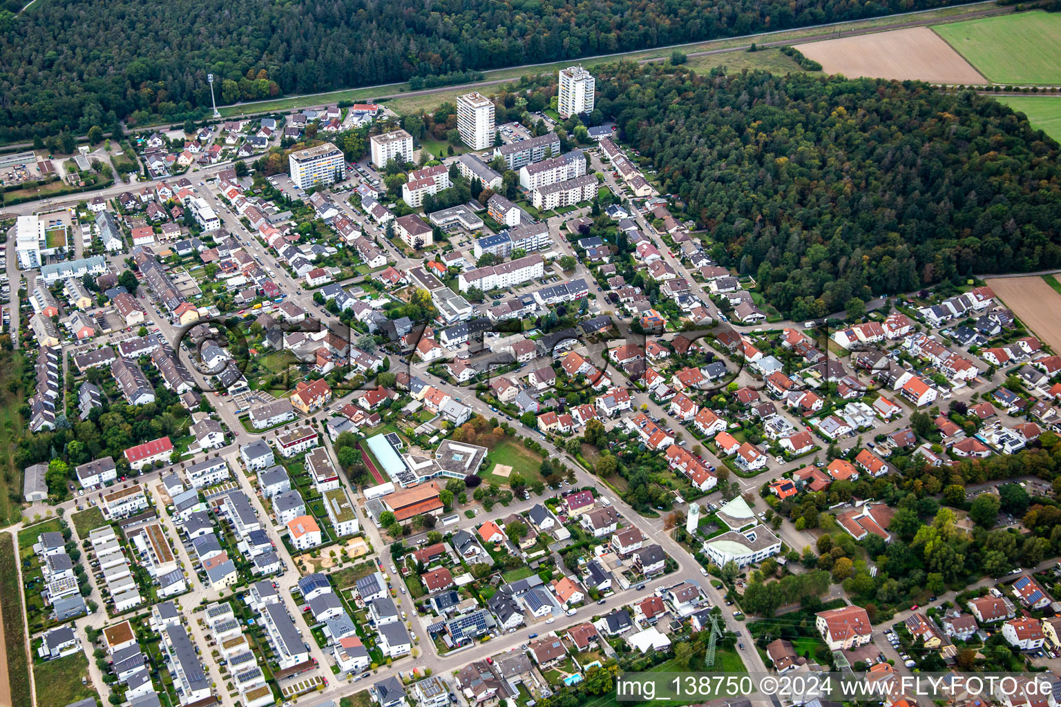 Vue oblique de Quartier Büchig in Stutensee dans le département Bade-Wurtemberg, Allemagne