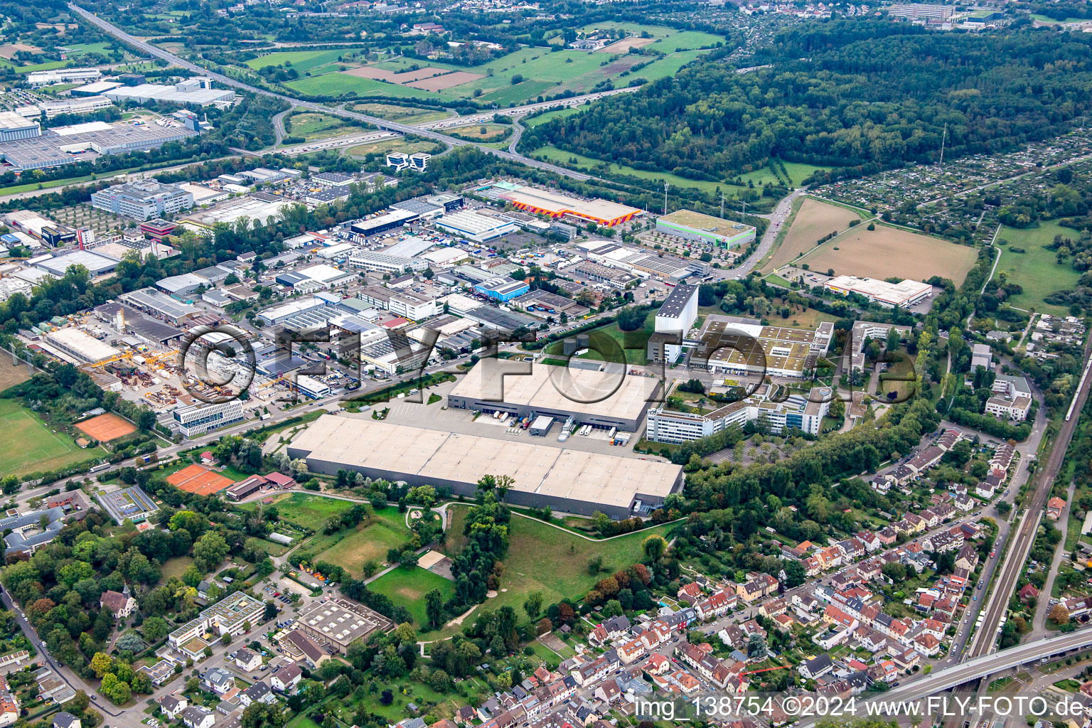 Quartier Hagsfeld in Karlsruhe dans le département Bade-Wurtemberg, Allemagne vue d'en haut