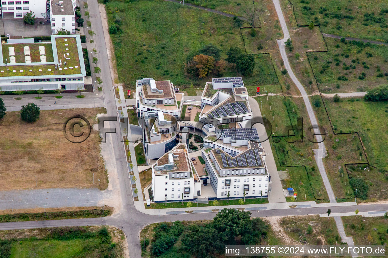 Vue aérienne de LTC - Campus technologique Linder à le quartier Rintheim in Karlsruhe dans le département Bade-Wurtemberg, Allemagne