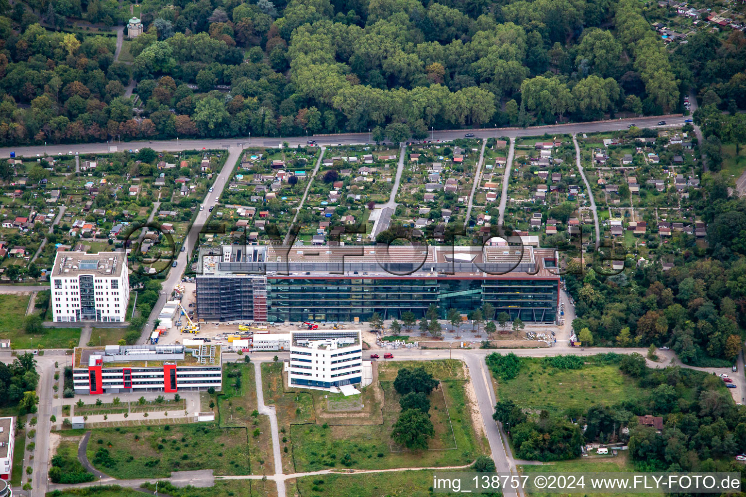 Vue aérienne de Nouveau bâtiment dans le parc technologique Karlsruhe à le quartier Rintheim in Karlsruhe dans le département Bade-Wurtemberg, Allemagne