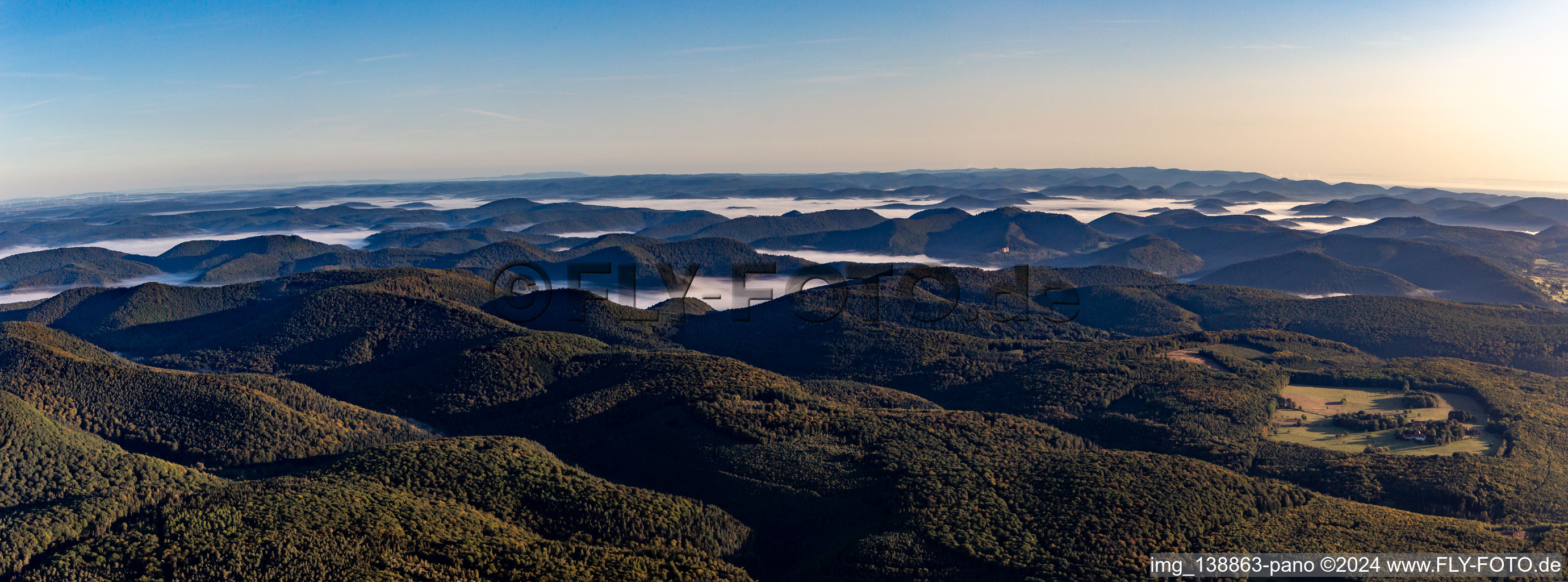 Vue oblique de Langensoultzbach dans le département Bas Rhin, France