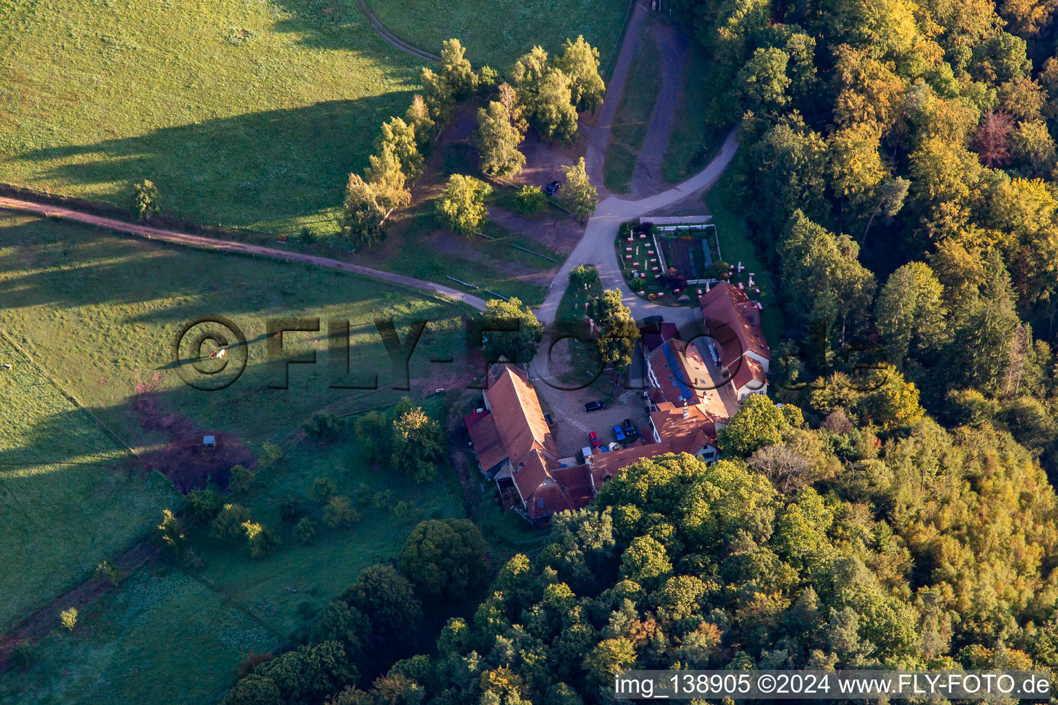 Vue aérienne de Restaurant Gimbelhof à Lembach dans le département Bas Rhin, France