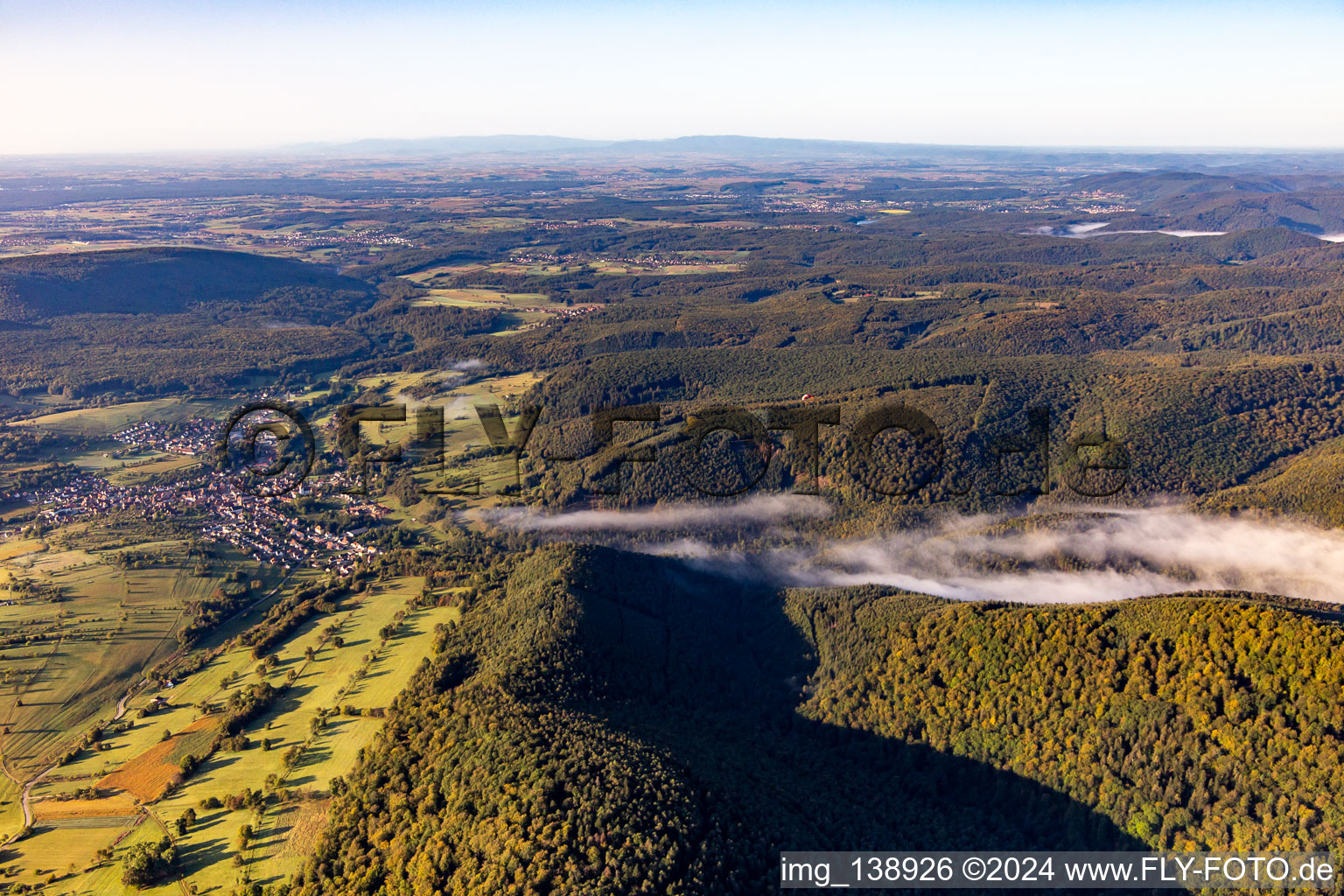 Lembach dans le département Bas Rhin, France depuis l'avion