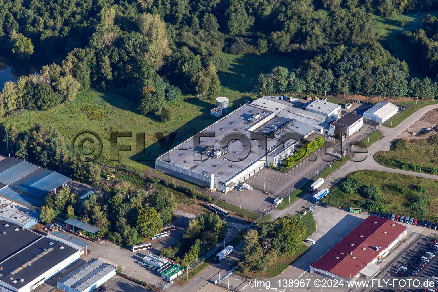 Parker Hannifin Fabrication à le quartier Altenstadt in Wissembourg dans le département Bas Rhin, France d'en haut