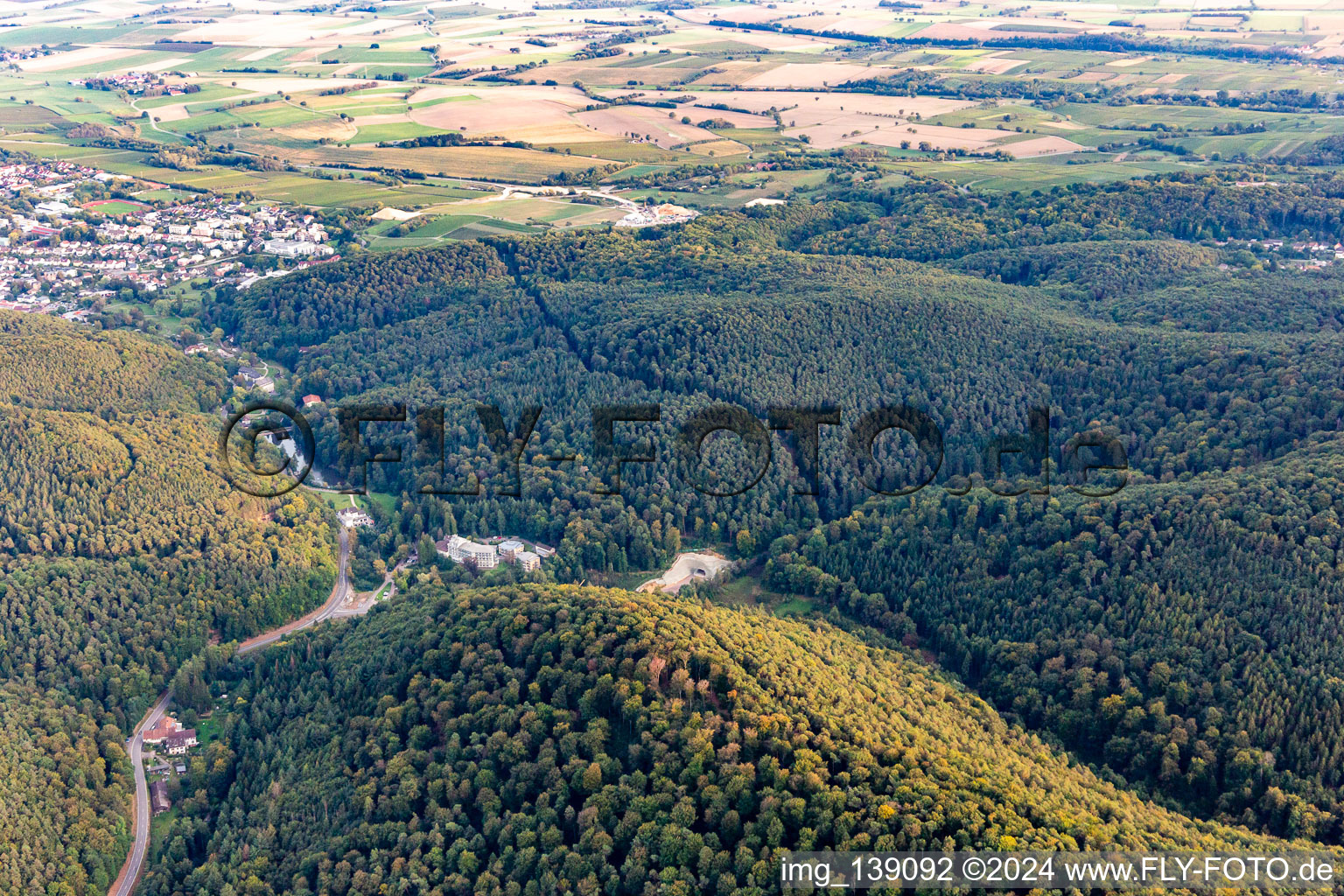 Vue aérienne de Chantier du portail du tunnel à Bad Bergzabern dans le département Rhénanie-Palatinat, Allemagne