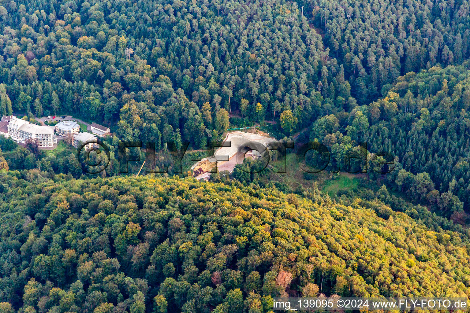 Vue aérienne de Chantier du portail du tunnel à Bad Bergzabern dans le département Rhénanie-Palatinat, Allemagne