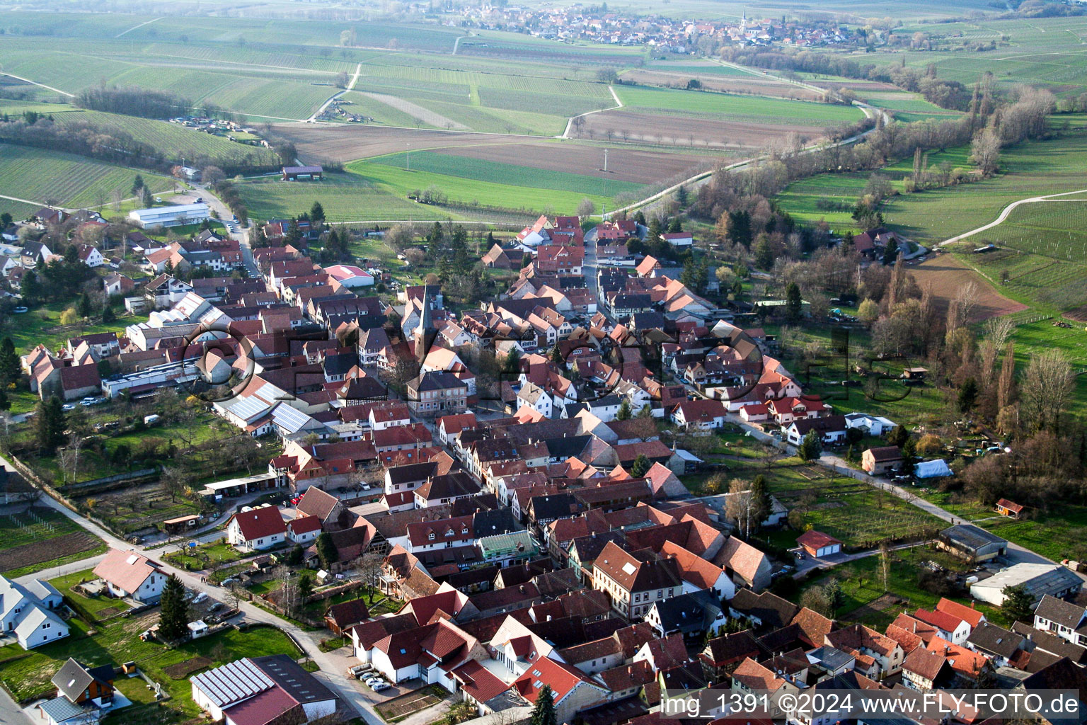 Vue aérienne de Son à le quartier Appenhofen in Billigheim-Ingenheim dans le département Rhénanie-Palatinat, Allemagne