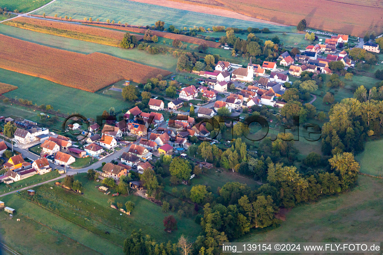 Vue aérienne de Bremmelbach à Cleebourg dans le département Bas Rhin, France