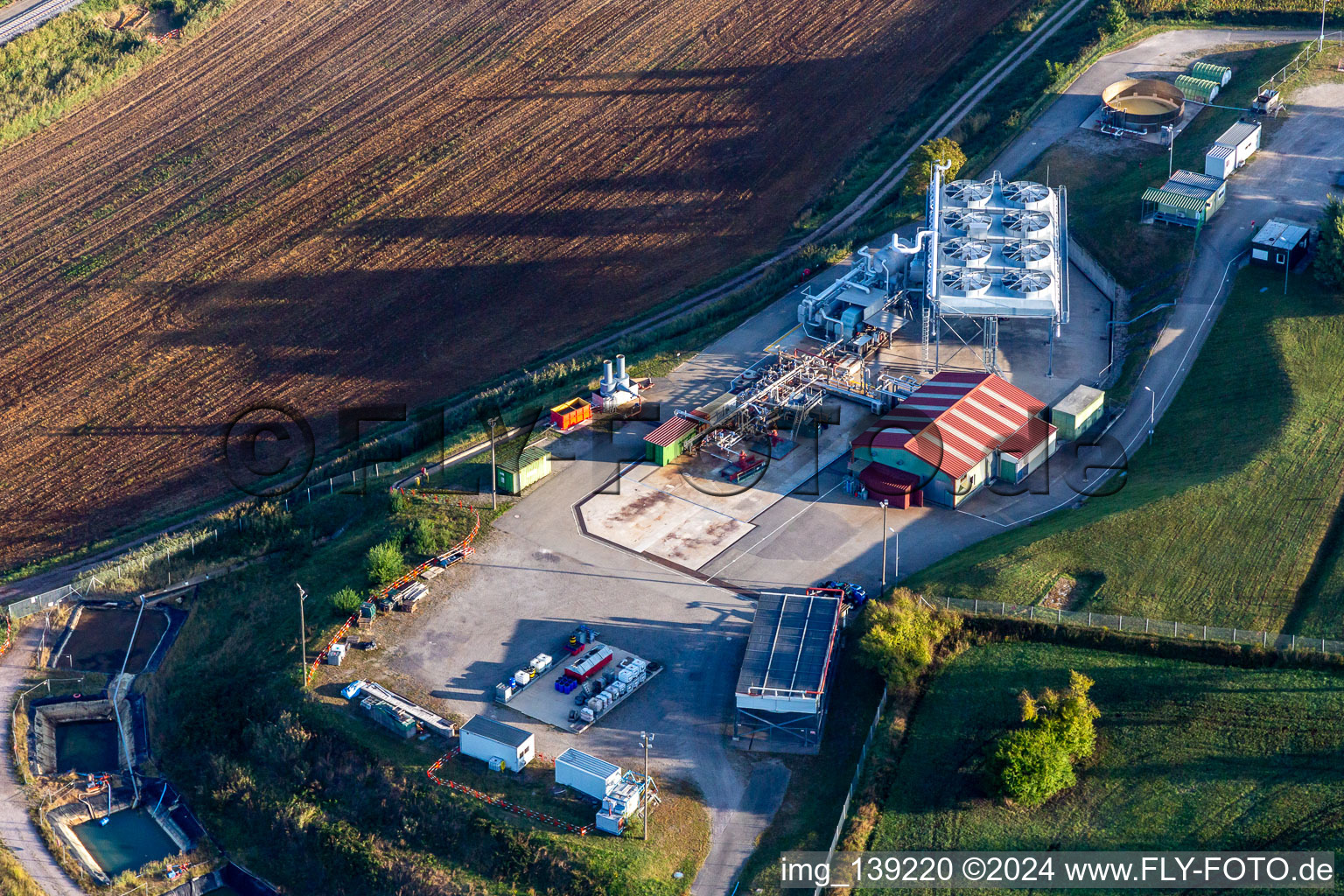 Vue aérienne de EDF- Géothermie de Soultz sous Forêts à Soultz-sous-Forêts dans le département Bas Rhin, France