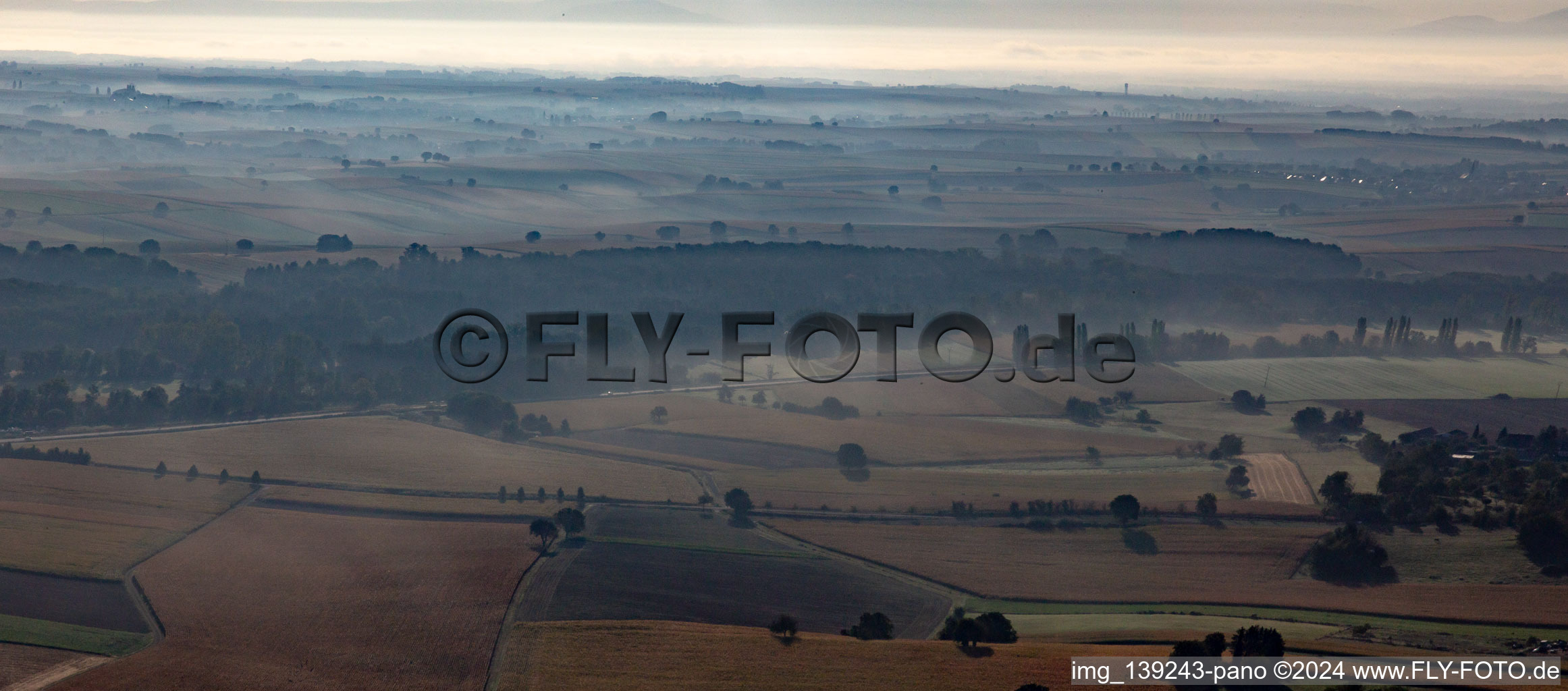 Ingolsheim dans le département Bas Rhin, France depuis l'avion