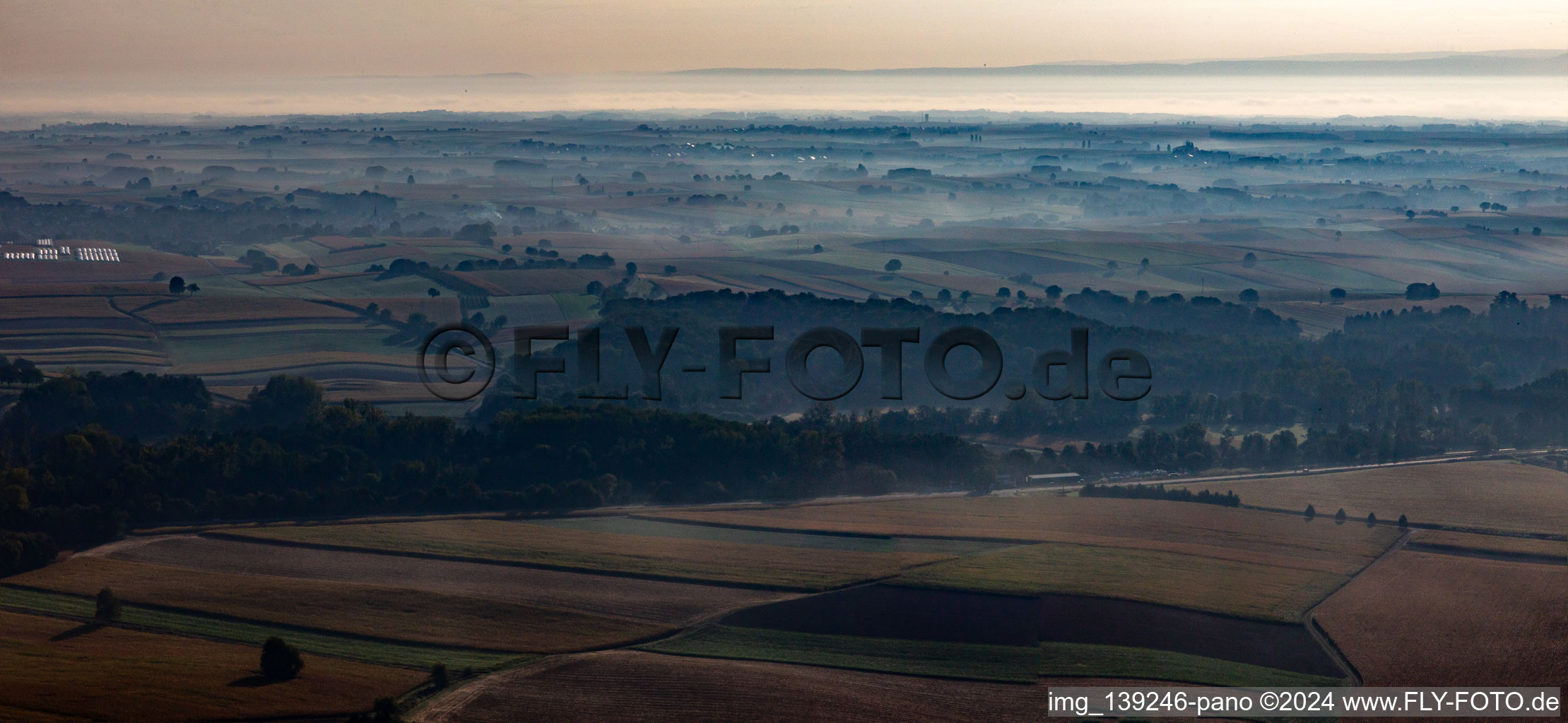 Vue d'oiseau de Ingolsheim dans le département Bas Rhin, France