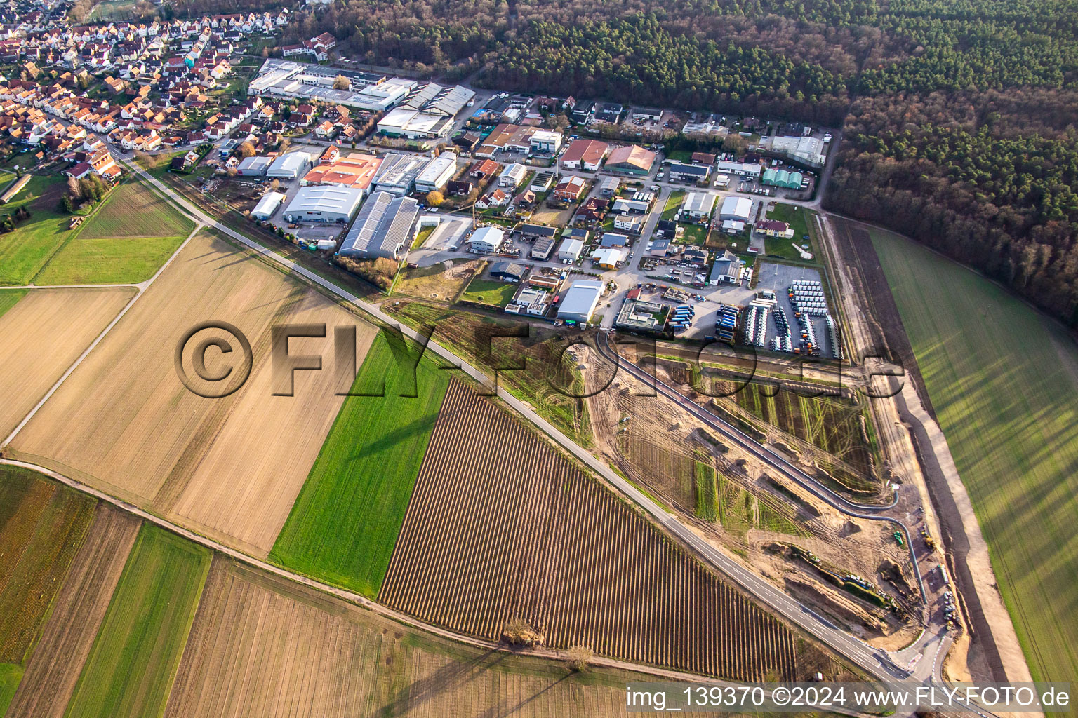 Photographie aérienne de Zone d'expansion de la zone commerciale Gereutäcker à Hatzenbühl dans le département Rhénanie-Palatinat, Allemagne