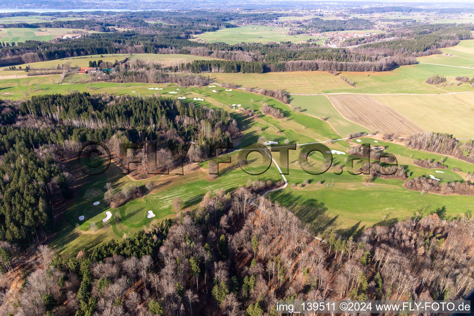 Photographie aérienne de Club de golf de Berkramerhof à le quartier Dorfen in Icking dans le département Bavière, Allemagne