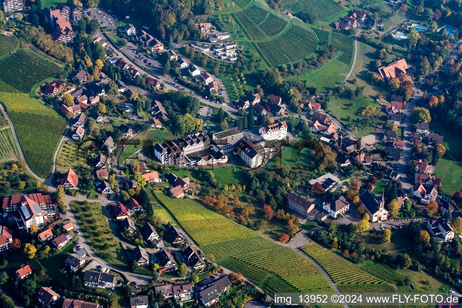 Vue d'oiseau de Büchelbach dans le département Bade-Wurtemberg, Allemagne