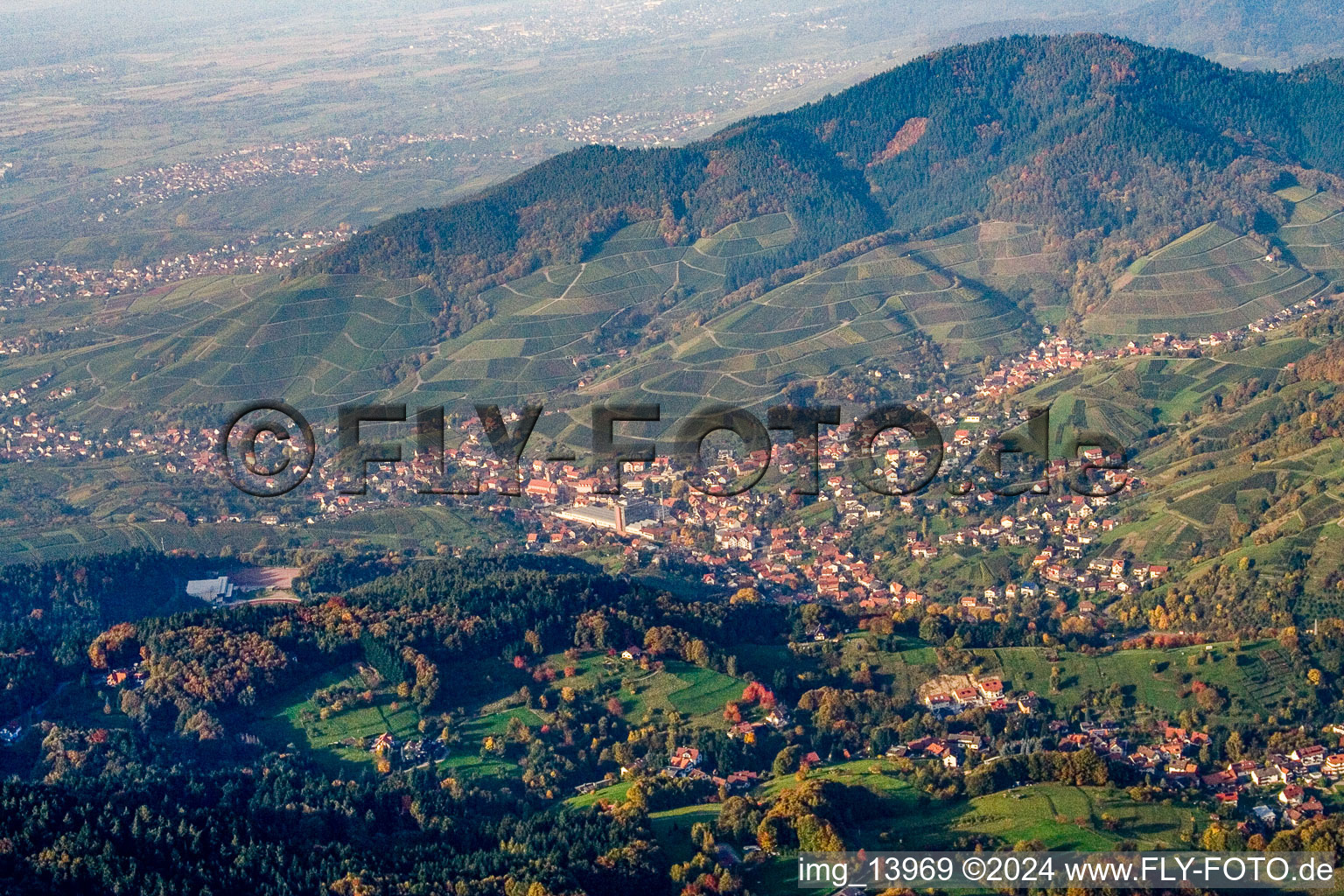 Vue oblique de Bühlertal dans le département Bade-Wurtemberg, Allemagne