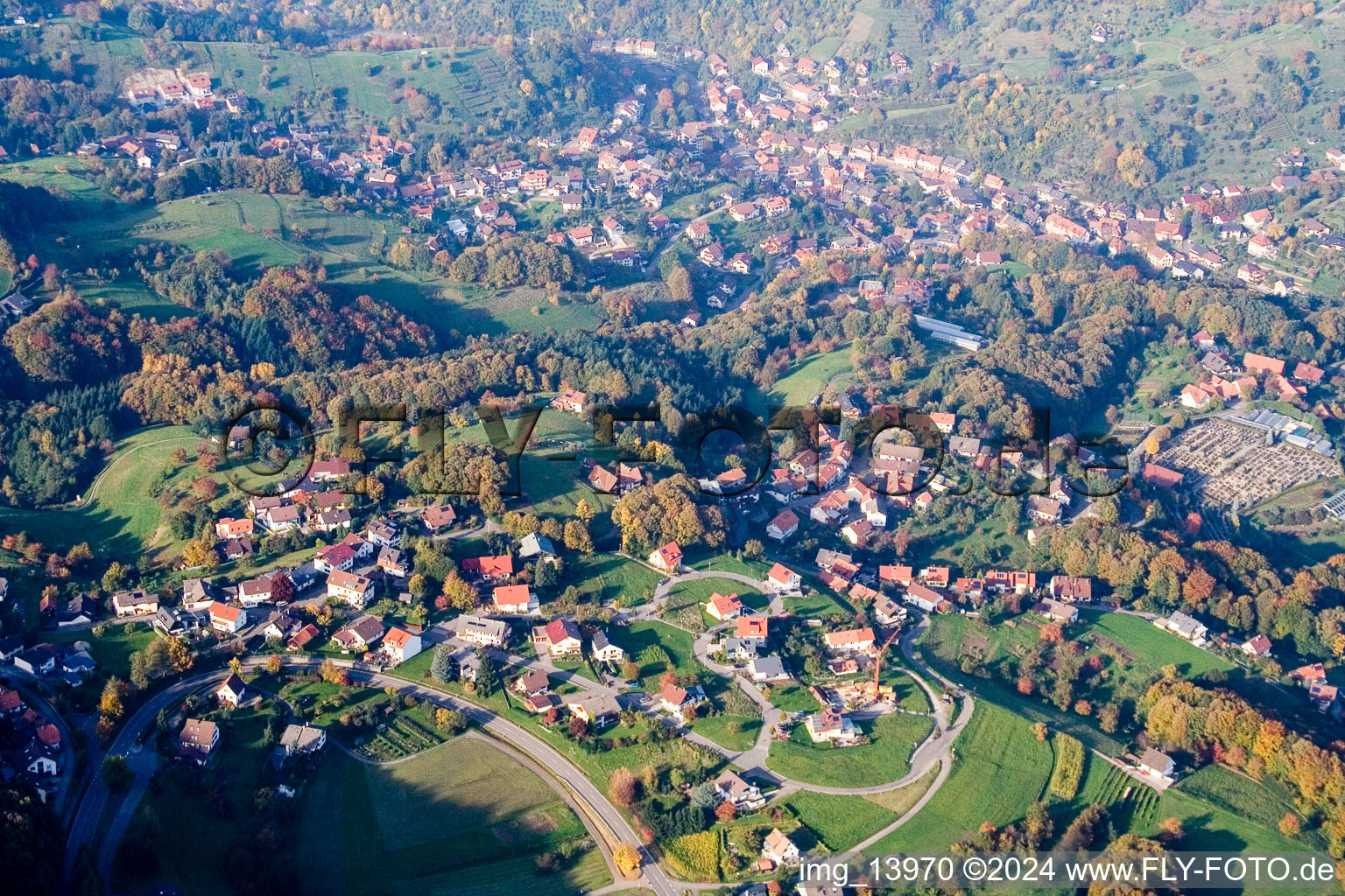 Vue aérienne de Quartier Schönbüch in Bühlertal dans le département Bade-Wurtemberg, Allemagne