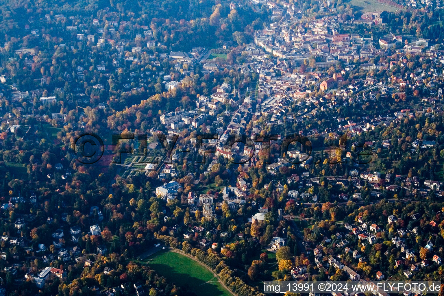 Photographie aérienne de Baden-Baden dans le département Bade-Wurtemberg, Allemagne