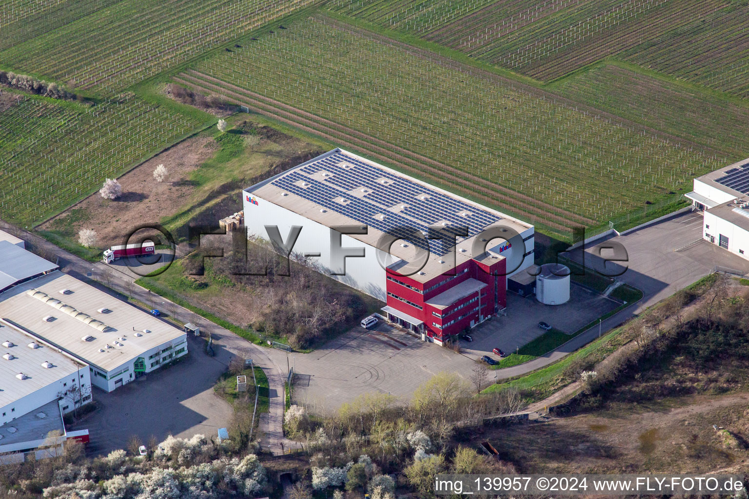 Vue aérienne de La société Klein GmbH sur Rodenweg à Landau in der Pfalz dans le département Rhénanie-Palatinat, Allemagne