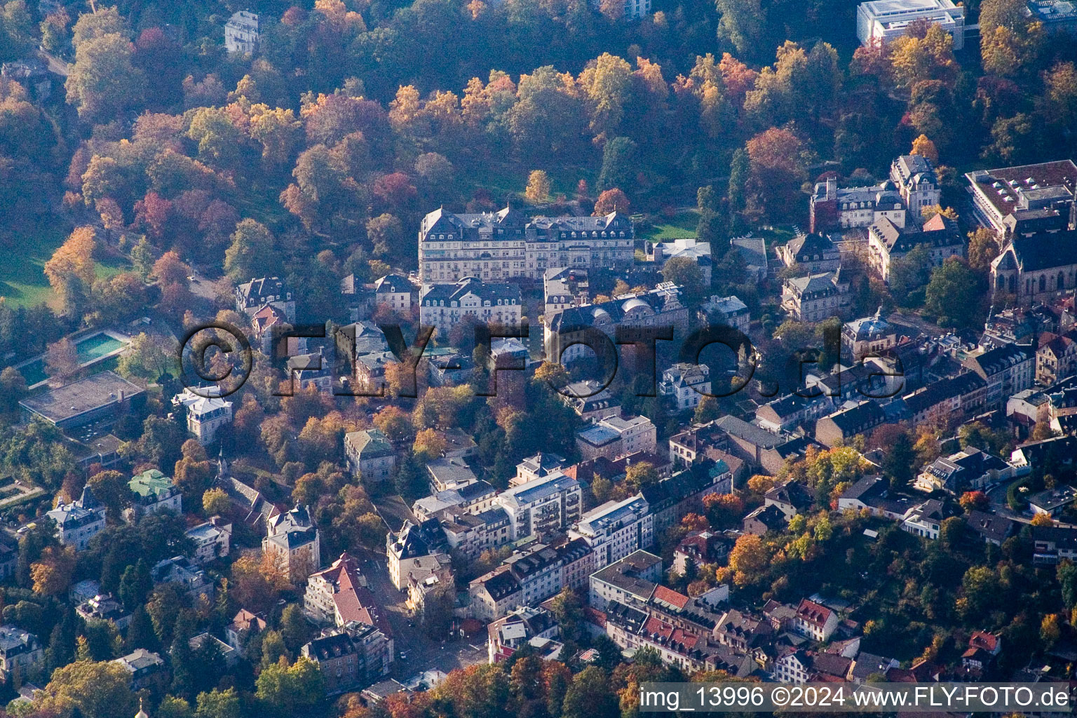 Vue aérienne de Brenners Park Hotel & Spa à Baden-Baden dans le département Bade-Wurtemberg, Allemagne