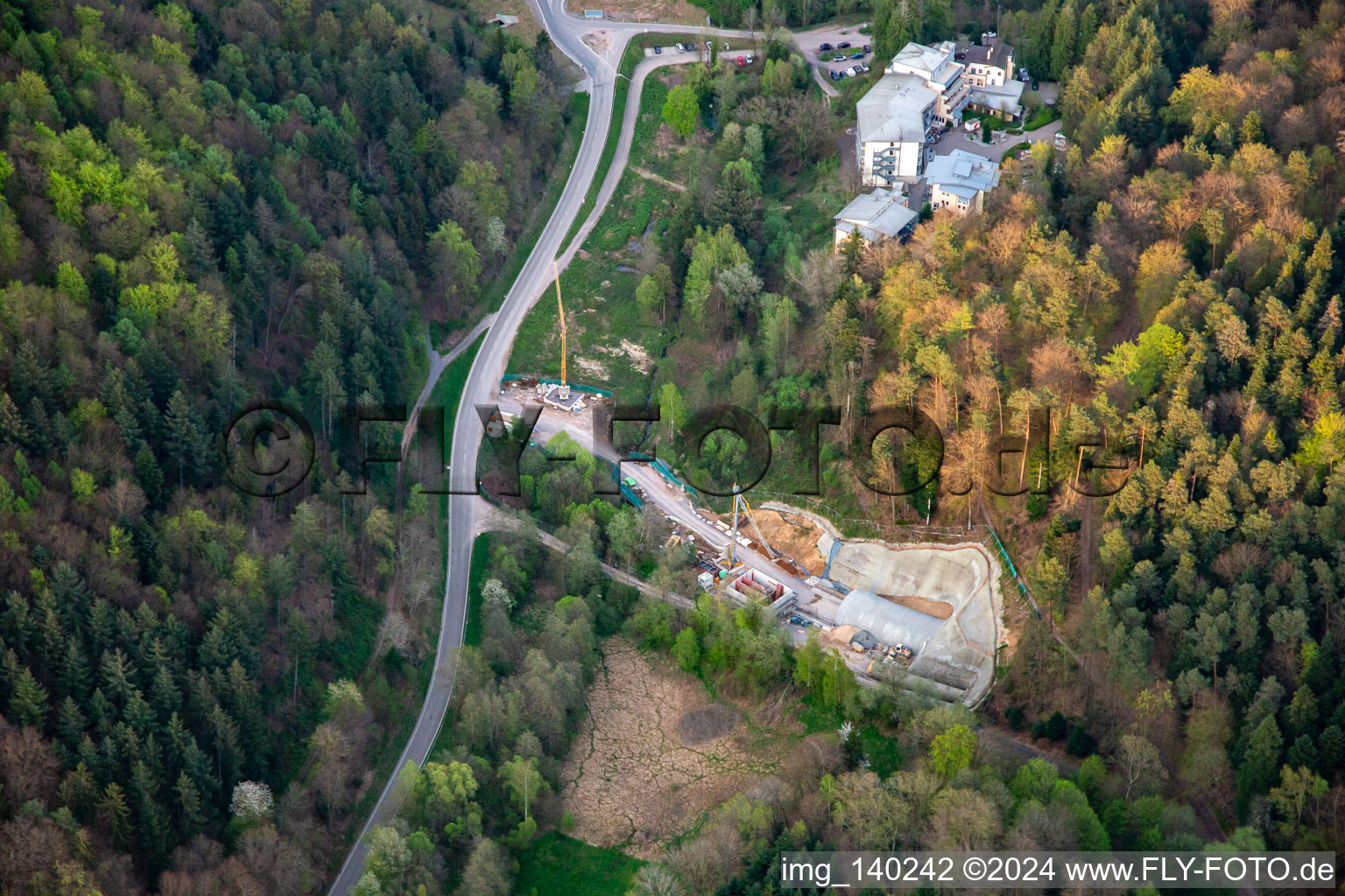 Vue aérienne de Portail du tunnel ouest à Bad Bergzabern dans le département Rhénanie-Palatinat, Allemagne