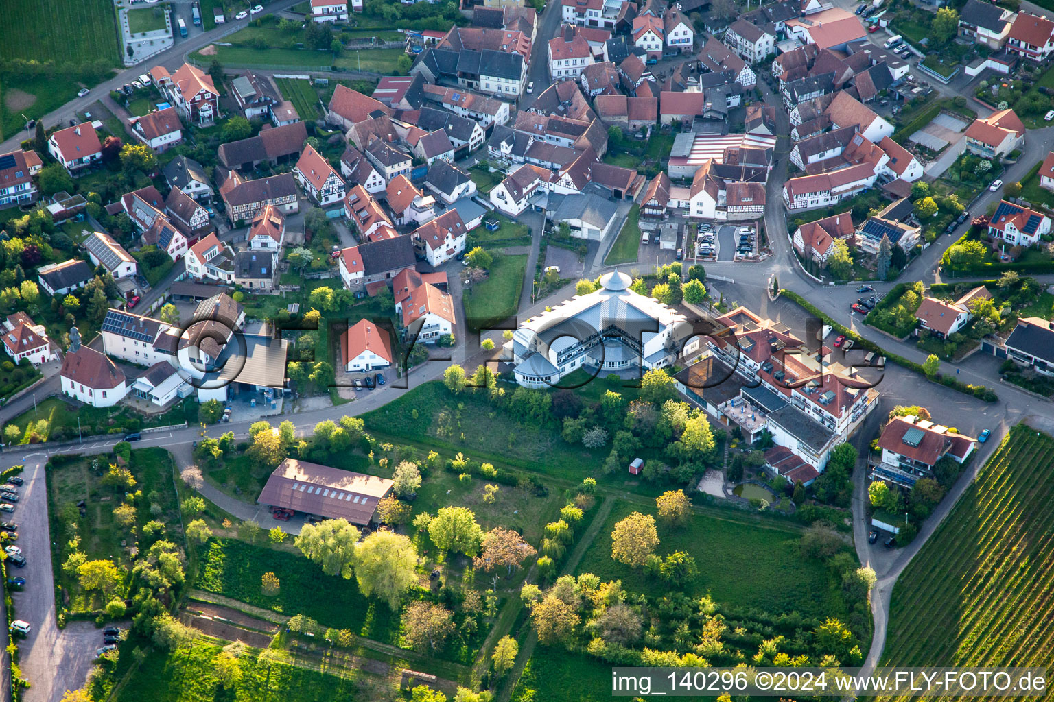 Vue aérienne de Terrasses du Palatinat du Sud à le quartier Gleiszellen in Gleiszellen-Gleishorbach dans le département Rhénanie-Palatinat, Allemagne