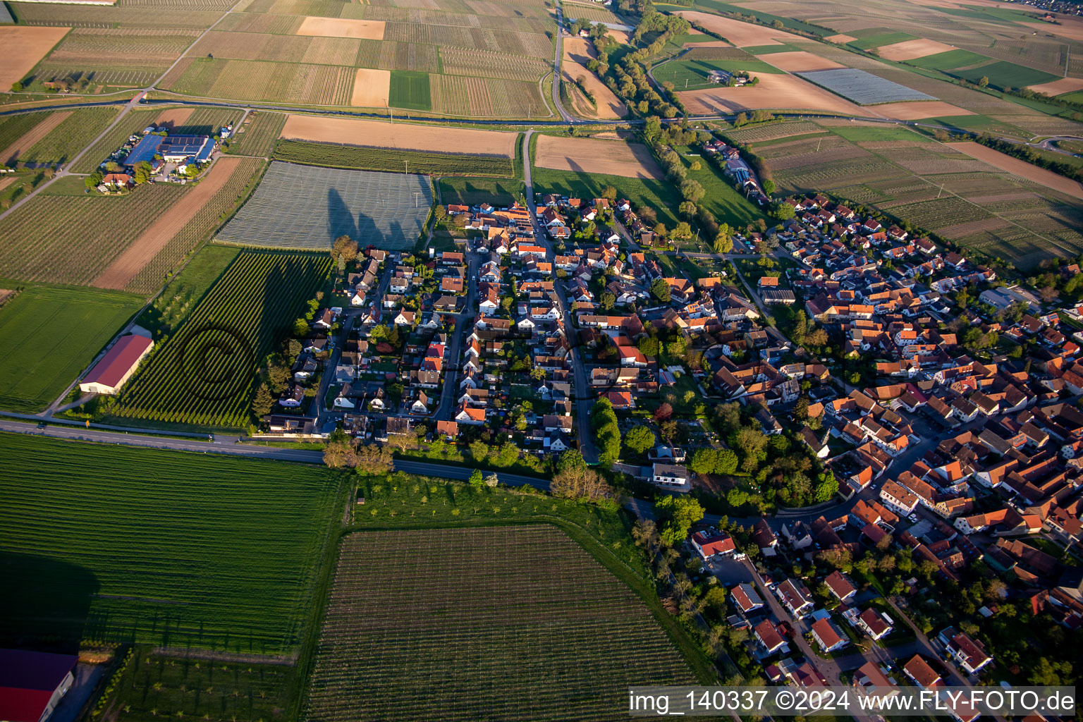 Vue aérienne de Bague Landeck à Impflingen dans le département Rhénanie-Palatinat, Allemagne