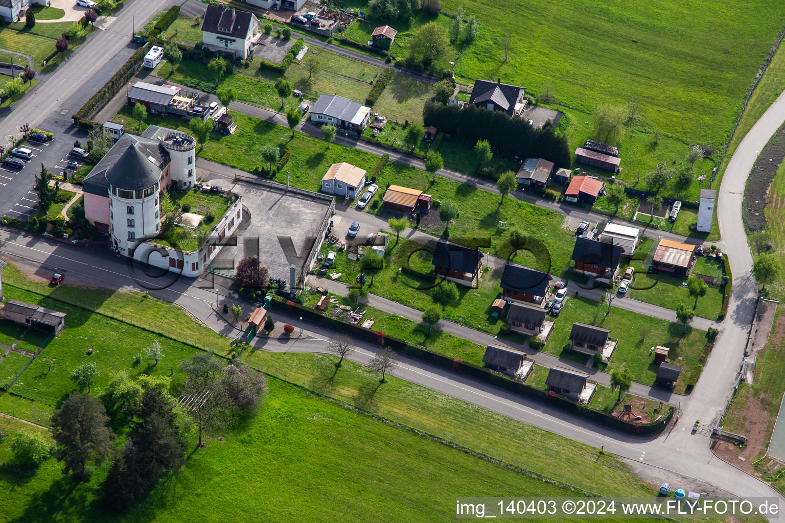 Vue aérienne de Accueil Mobil-Home résidentiel 40m2 à Neufgrange dans le département Moselle, France