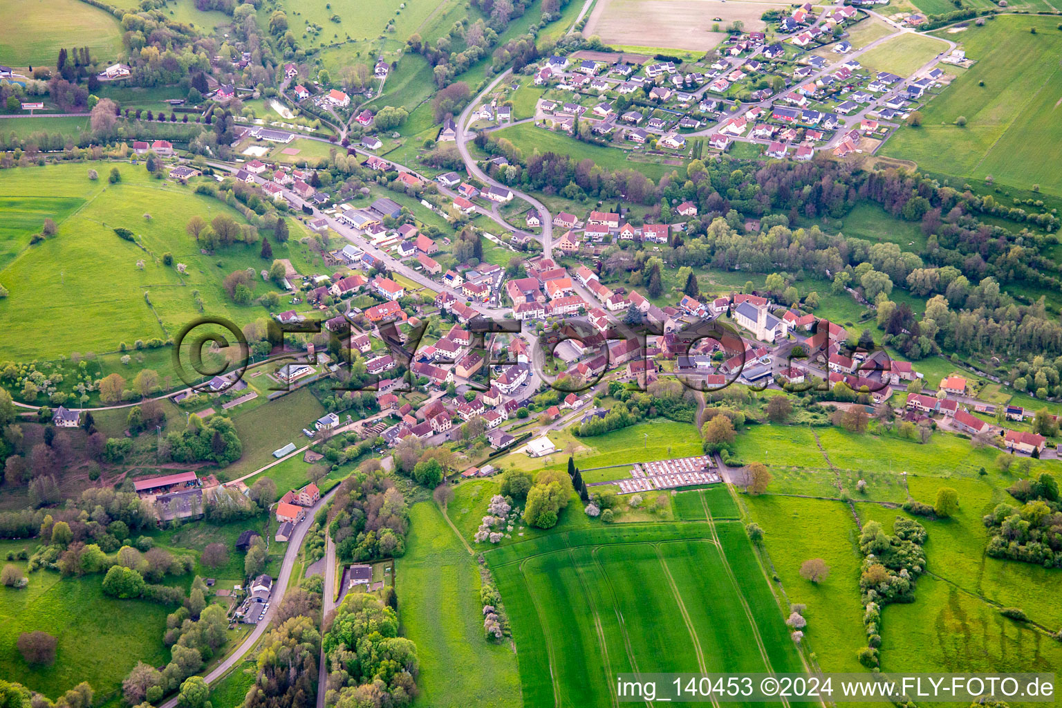 Vue aérienne de Volmunster dans le département Moselle, France