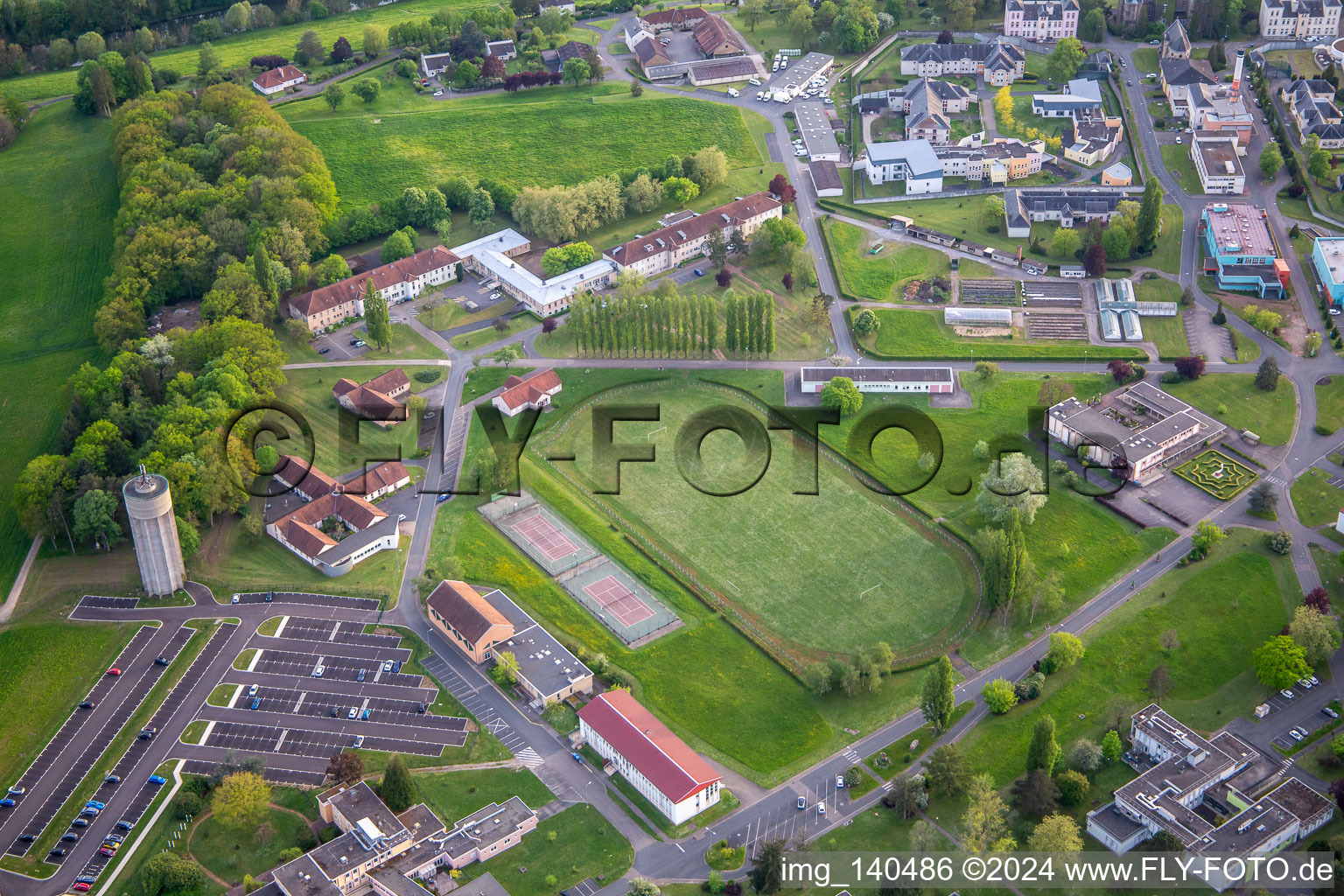 Vue aérienne de Quartier Blauberg in Saargemünd dans le département Moselle, France